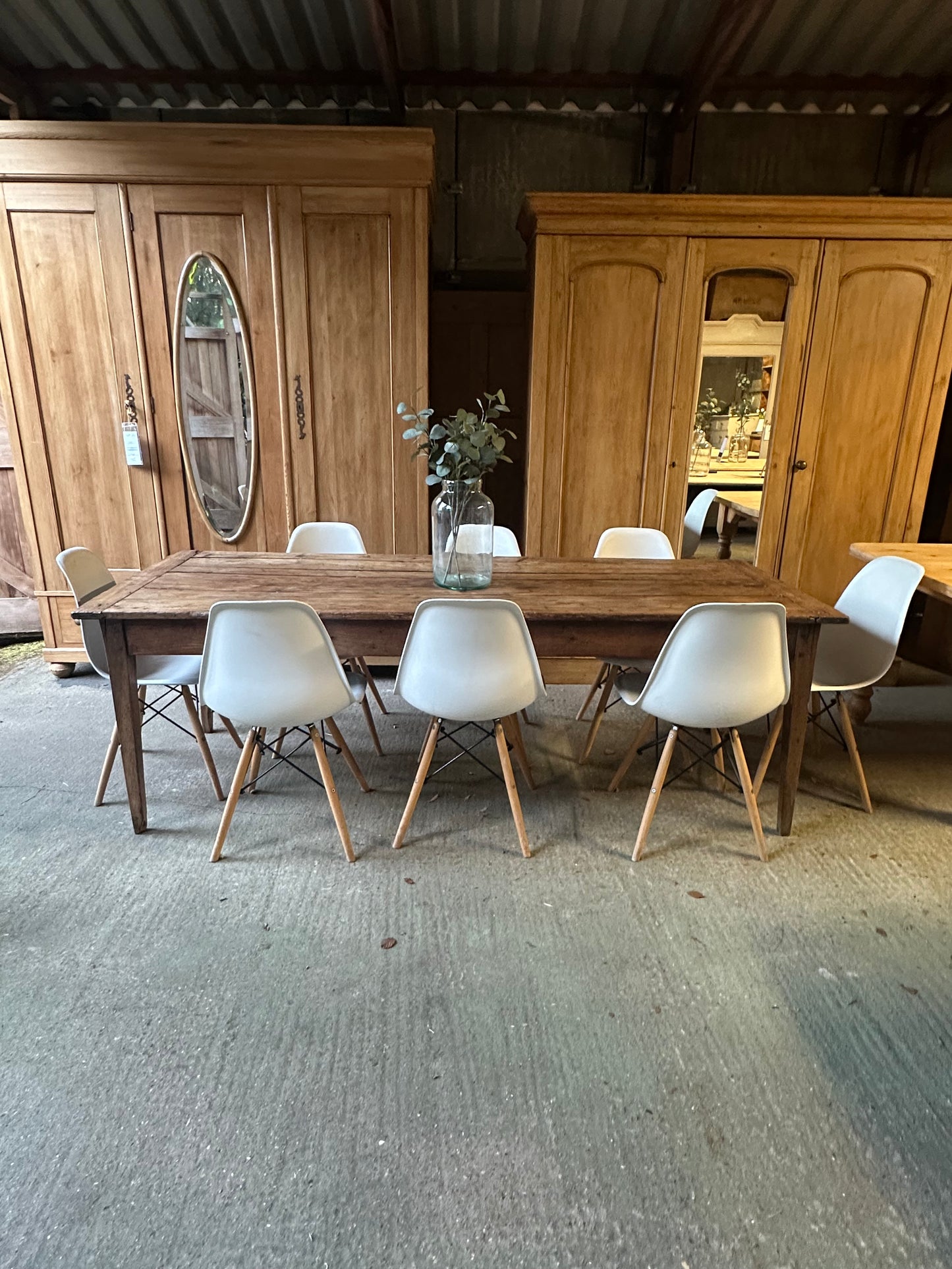 Farmhouse table large 8 seater