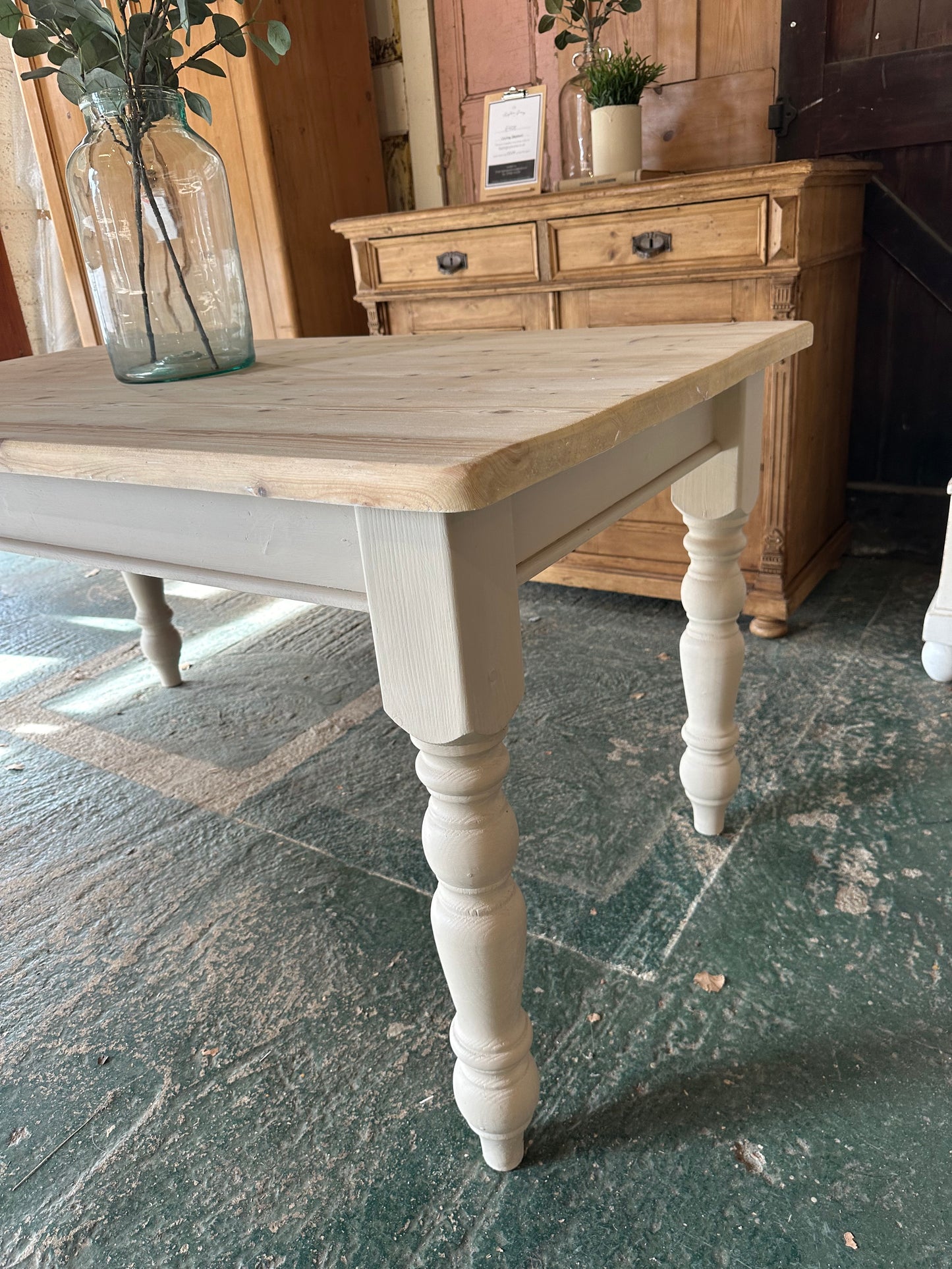 Rustic farmhouse table 6 seater