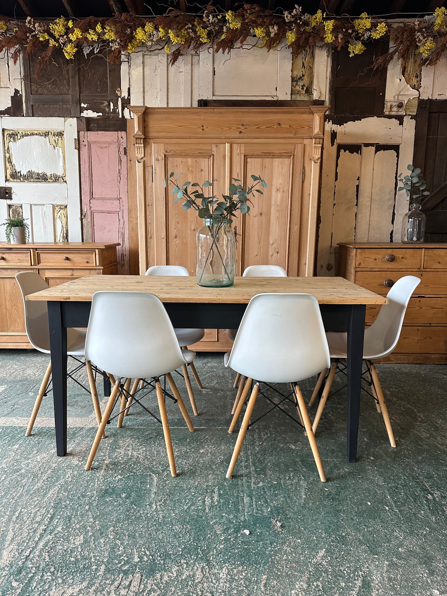 Rustic farmhouse table 6 seater