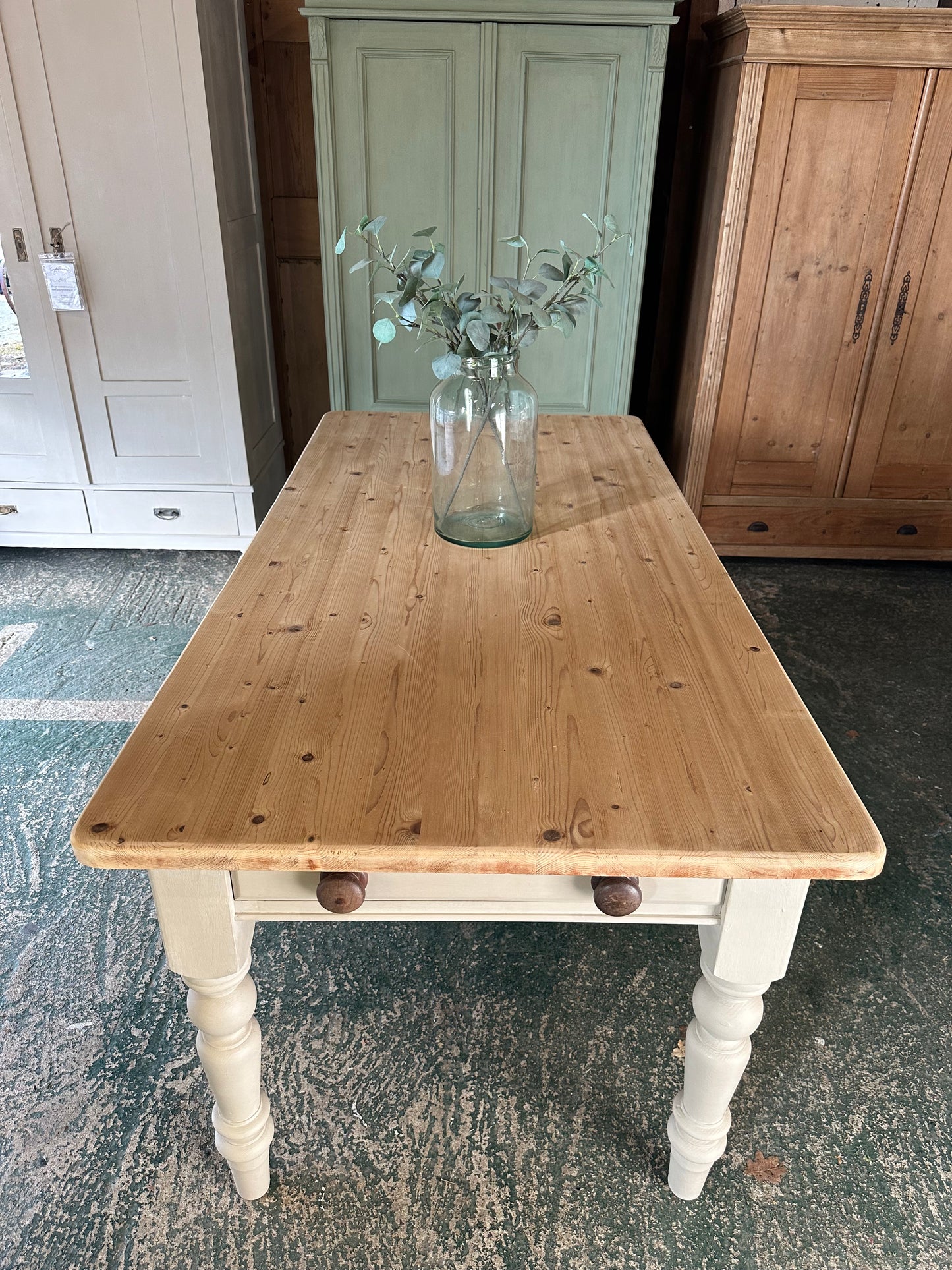 Rustic farmhouse table 8 seater