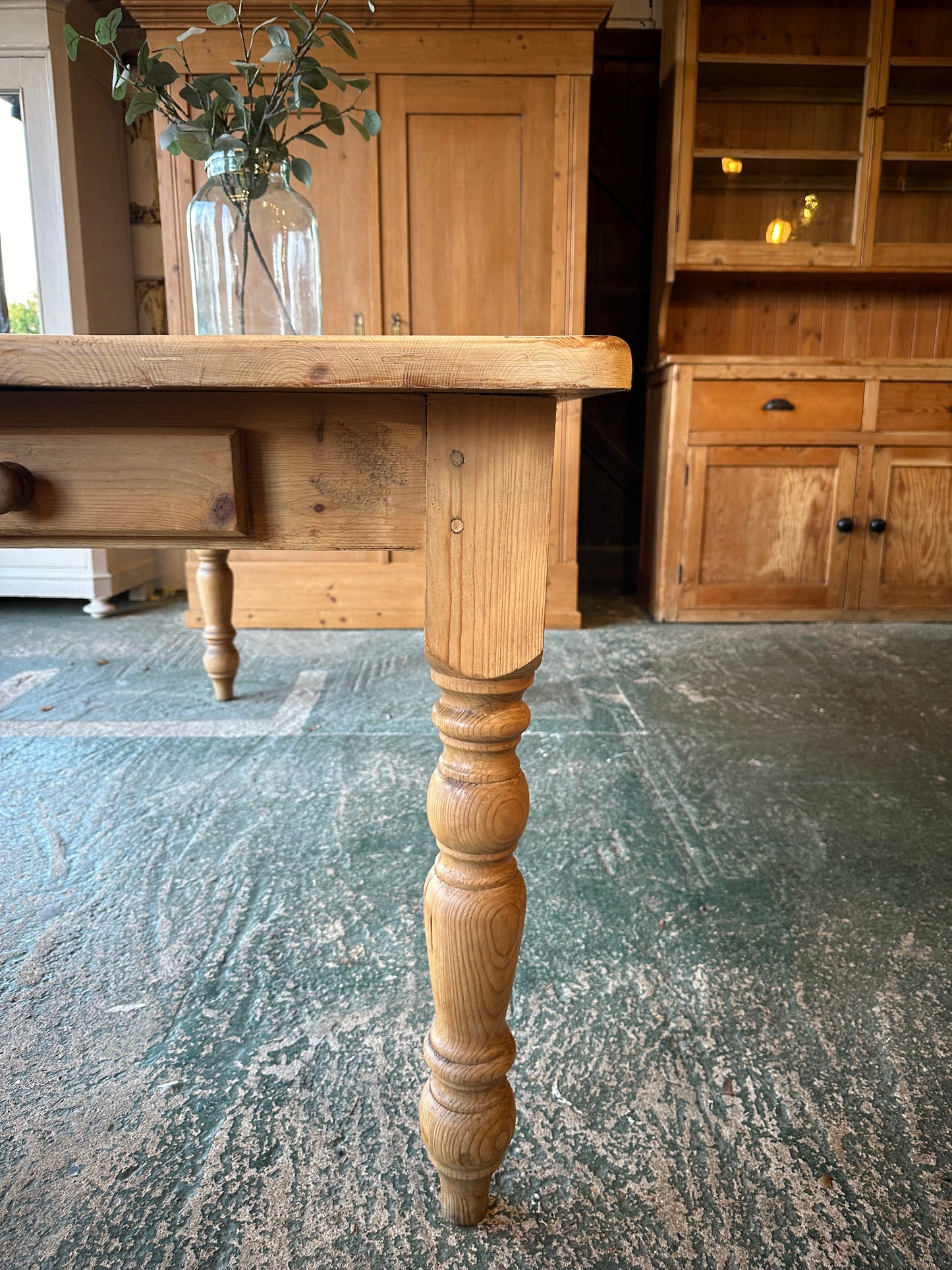 Rustic farmhouse table 8 seater