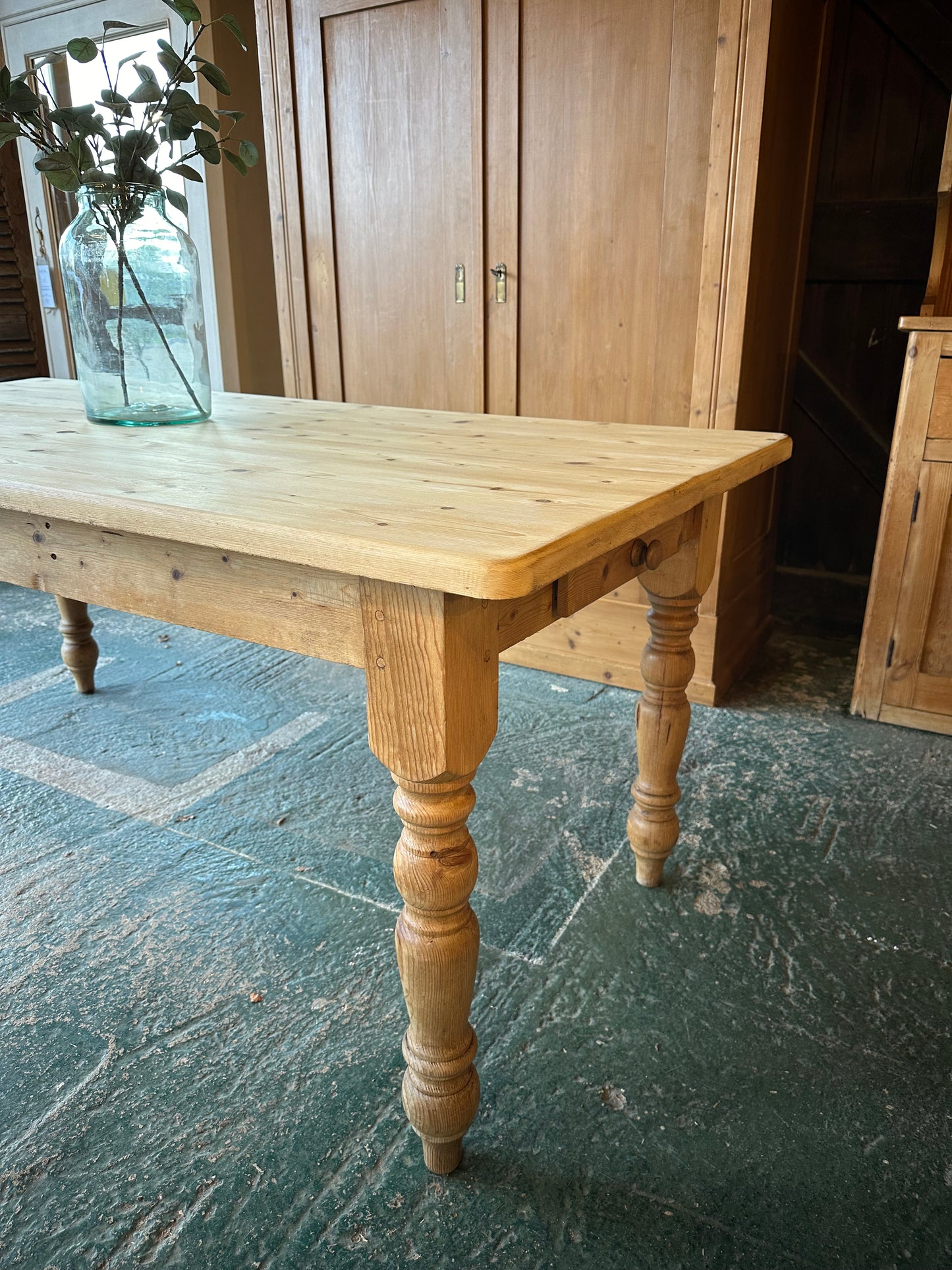 Rustic farmhouse table 8 seater