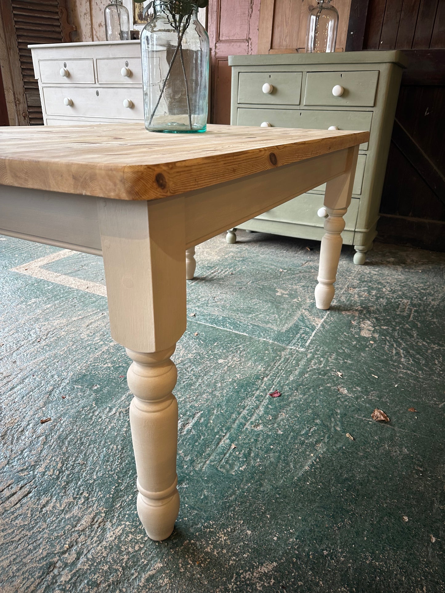 Rustic farmhouse table 6 seater