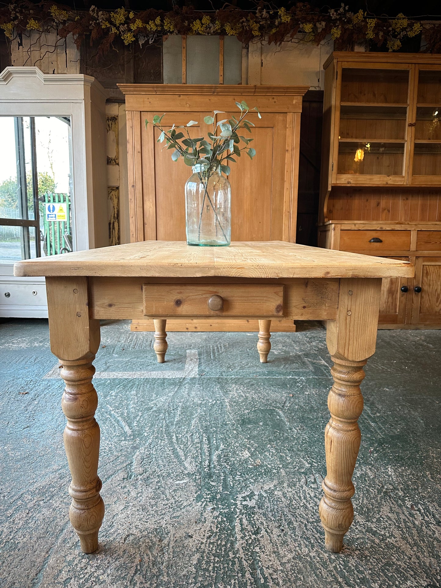 Rustic farmhouse table 8 seater