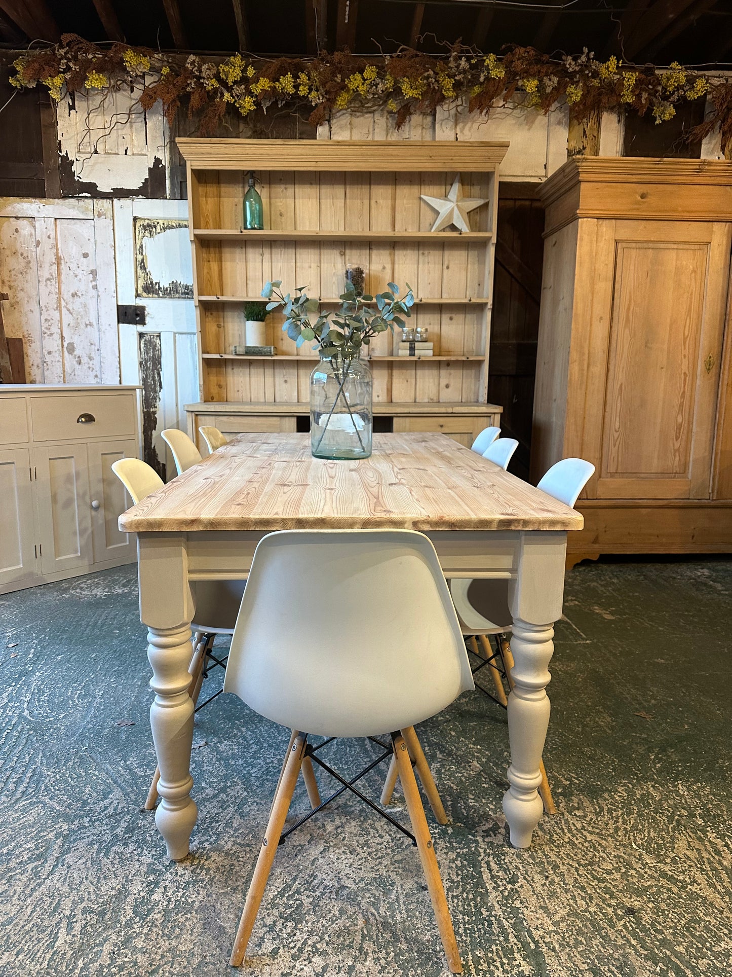 Rustic farmhouse table 8 seater