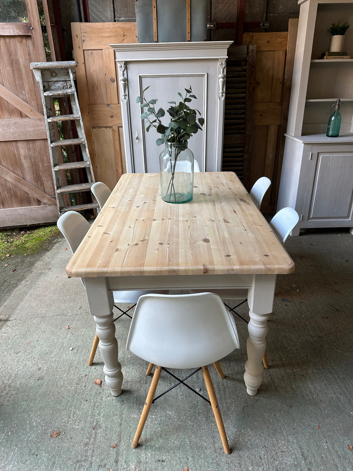 Farmhouse table 6 seater