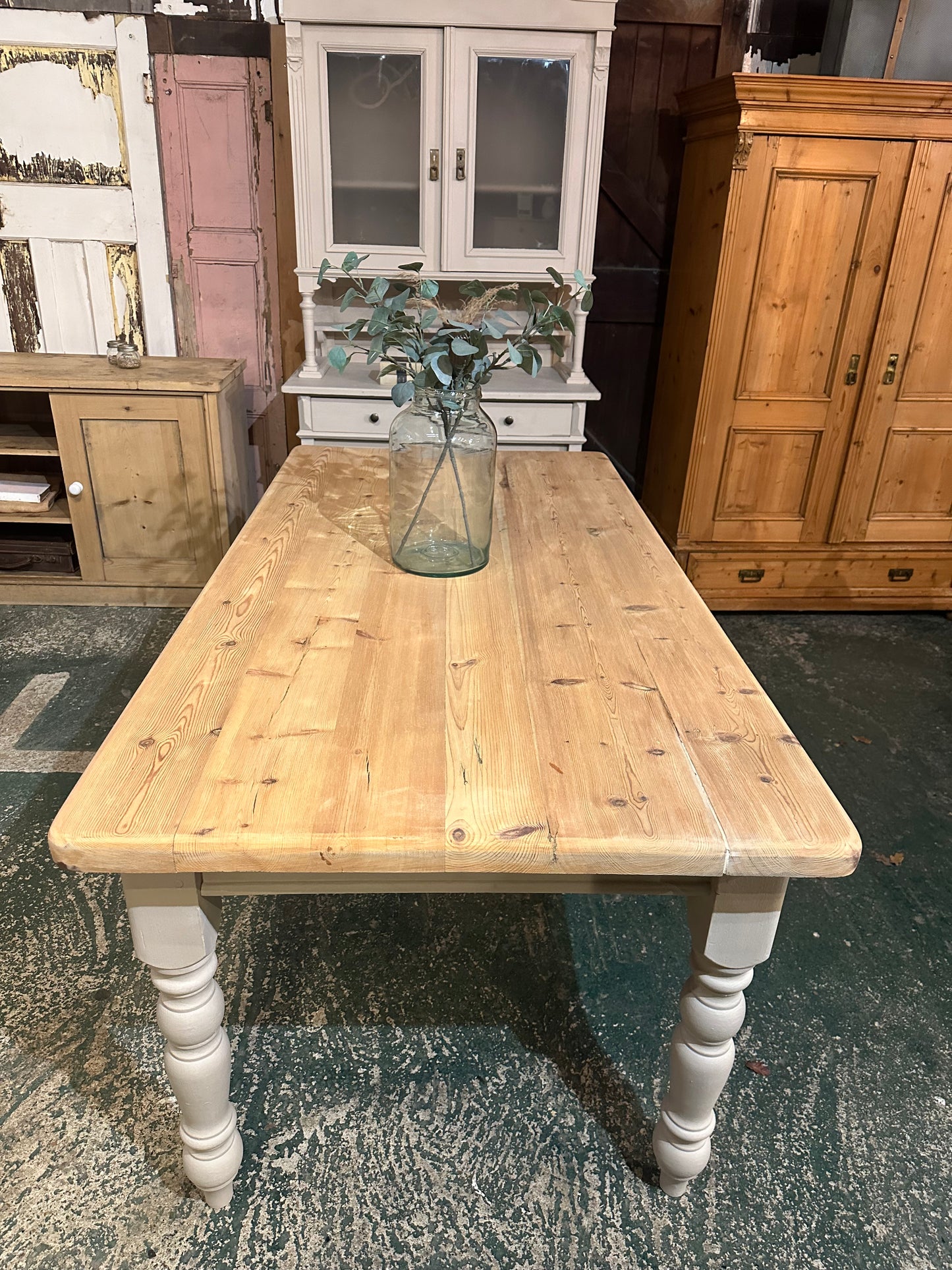 Farmhouse table 8 seater