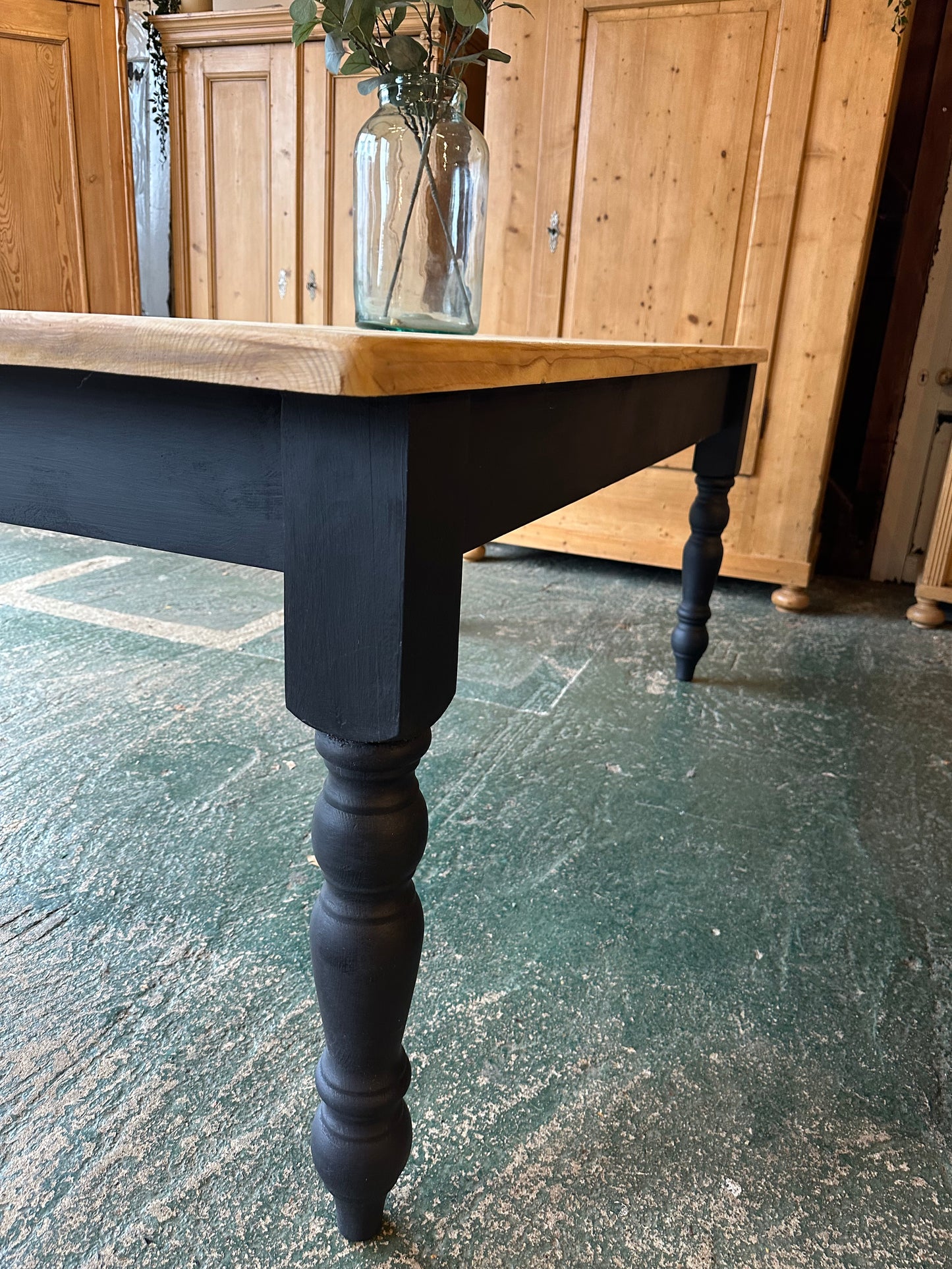 Rustic farmhouse table 8 seater