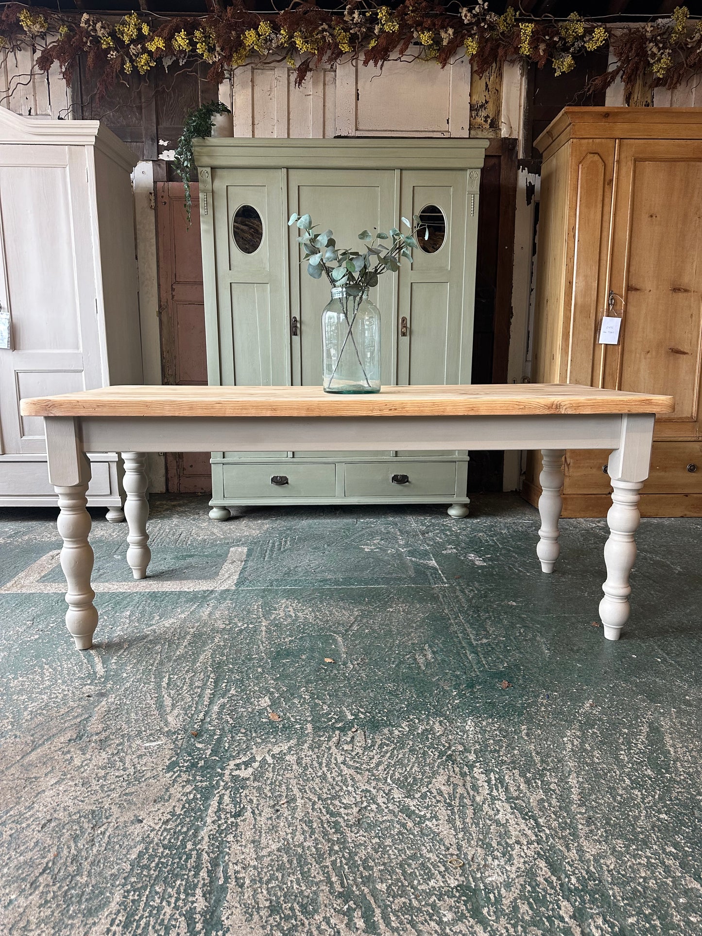 Farmhouse table 8 seater