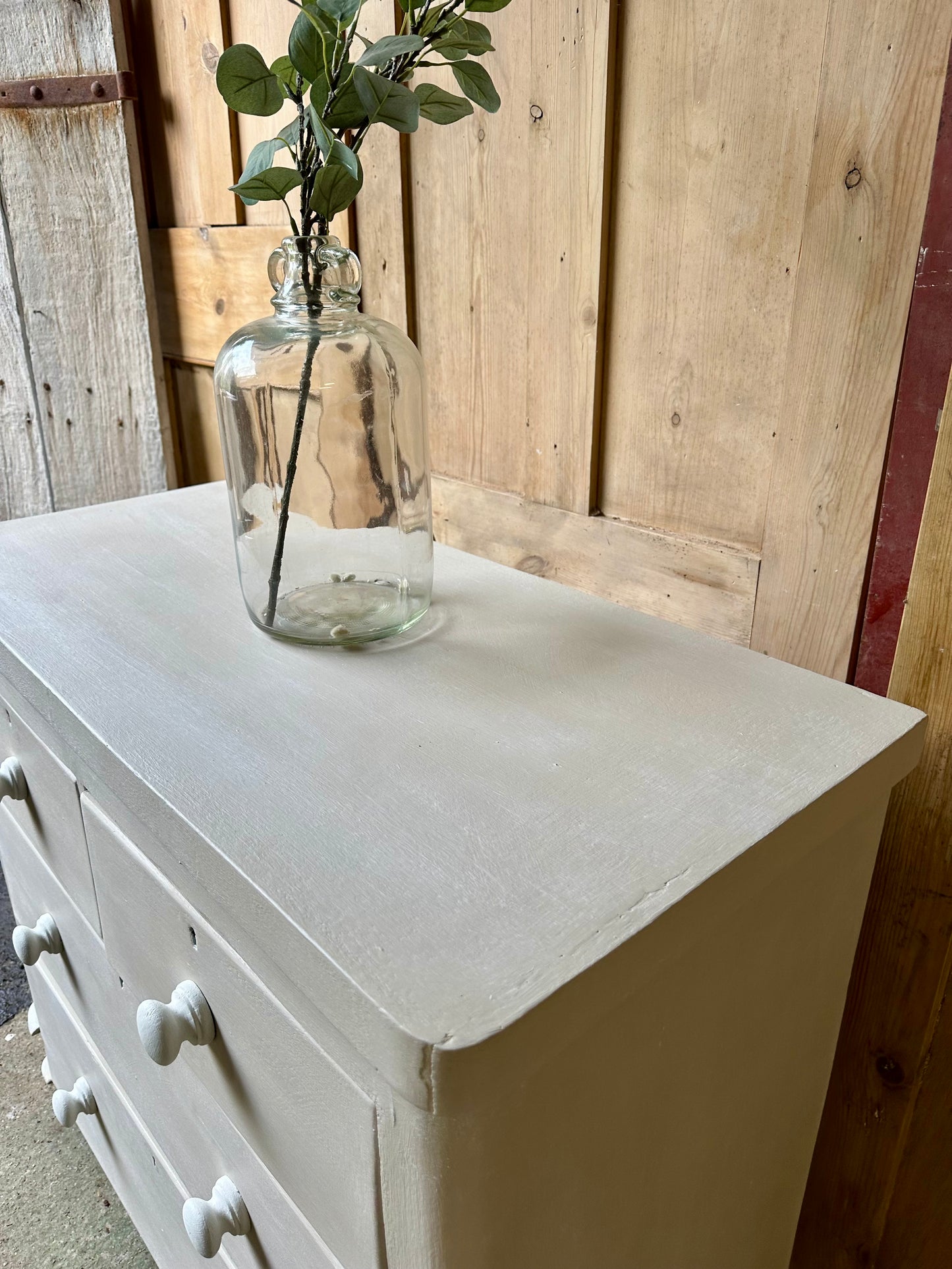 Vintage chest of drawers