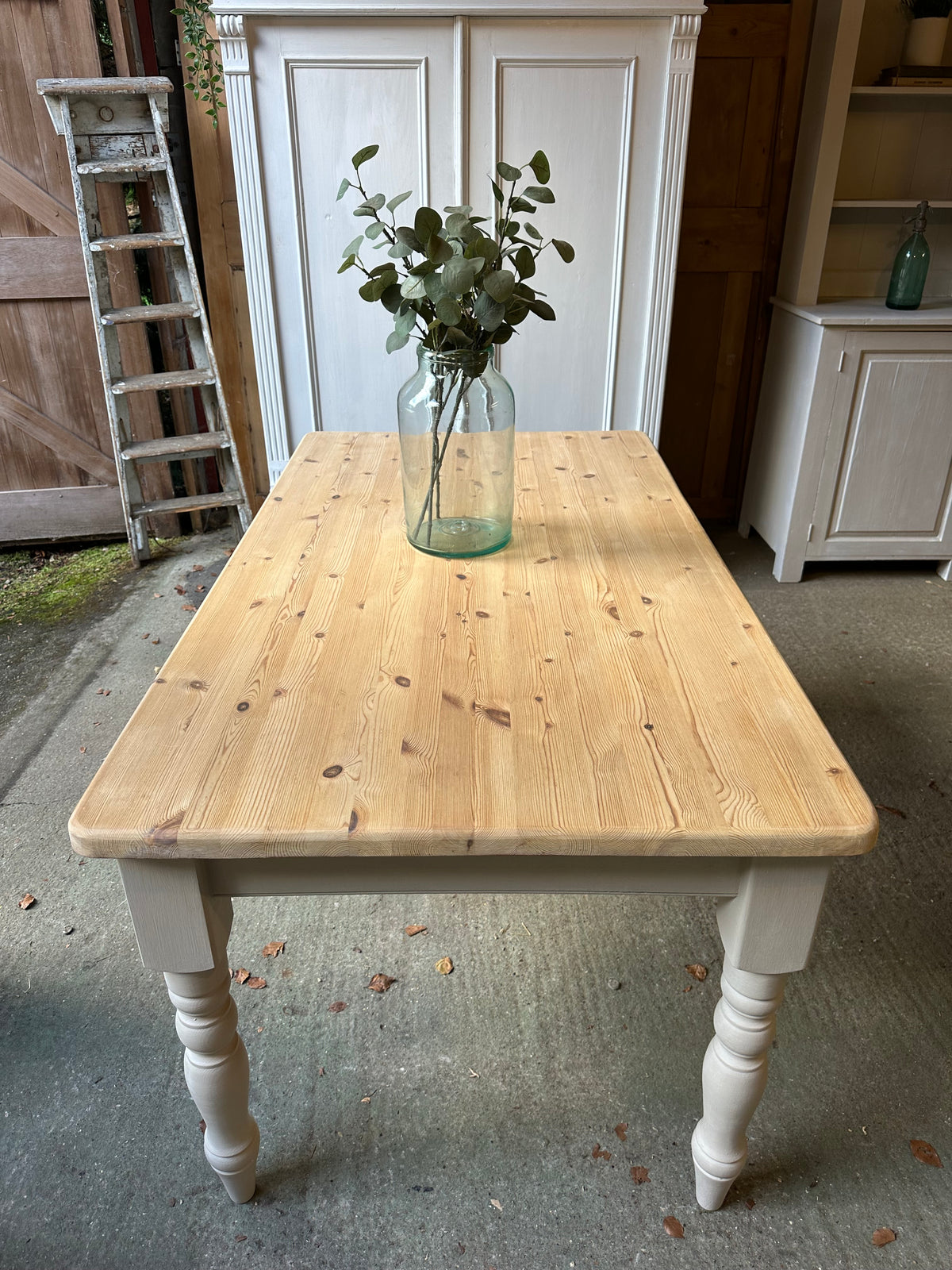 Farmhouse table 6 seater