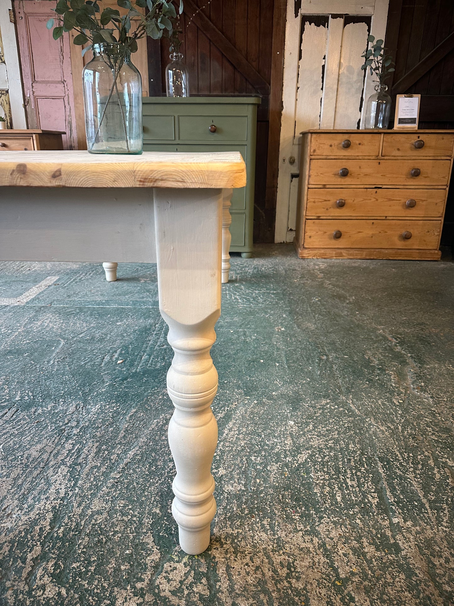 Rustic farmhouse table large 8 seater