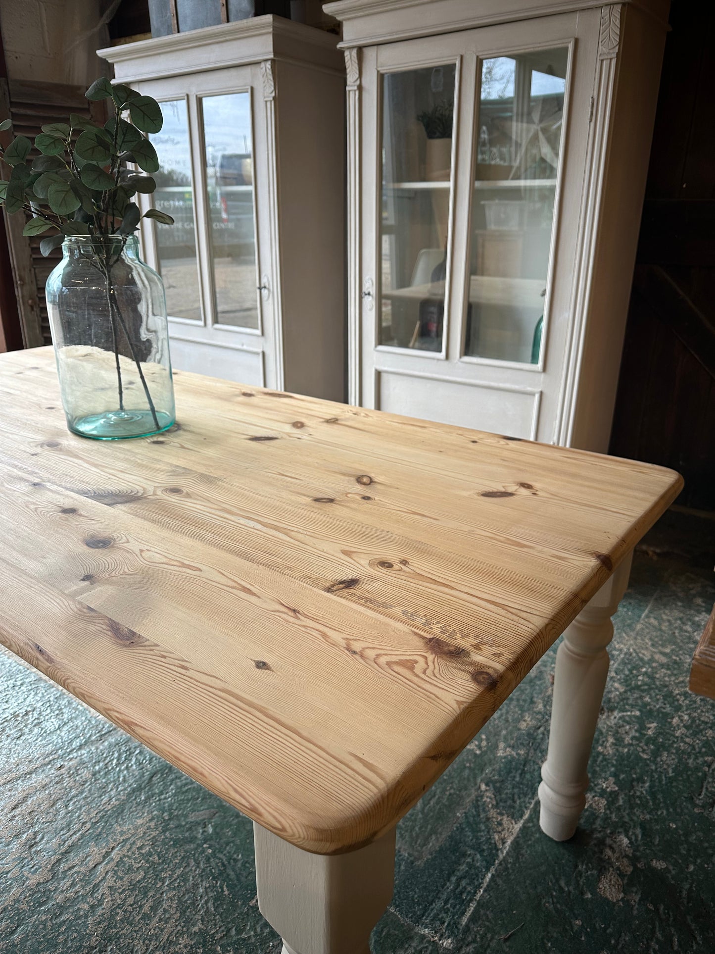 Rustic farmhouse table 8 seater