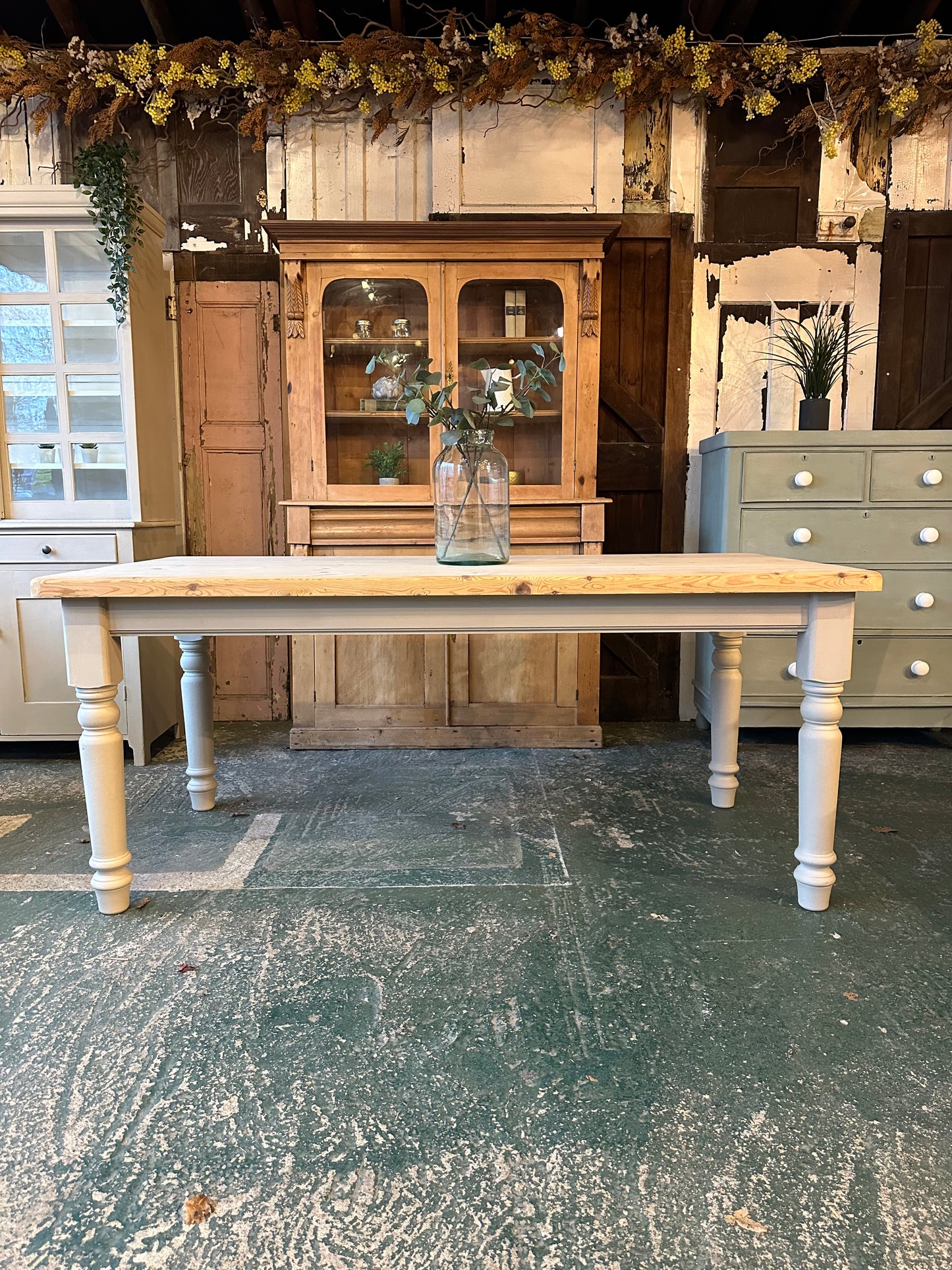 Rustic farmhouse table 8 seater