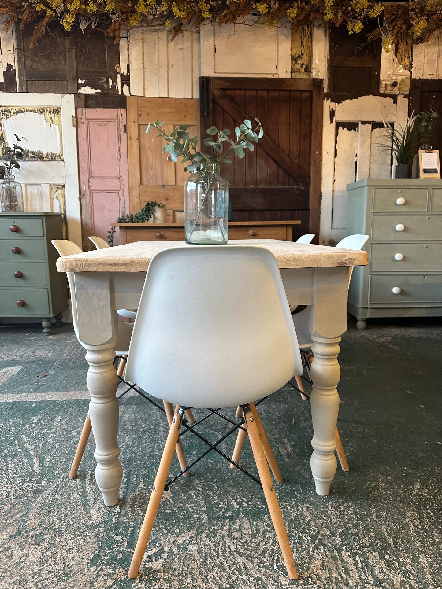 Rustic farmhouse table 6 seater