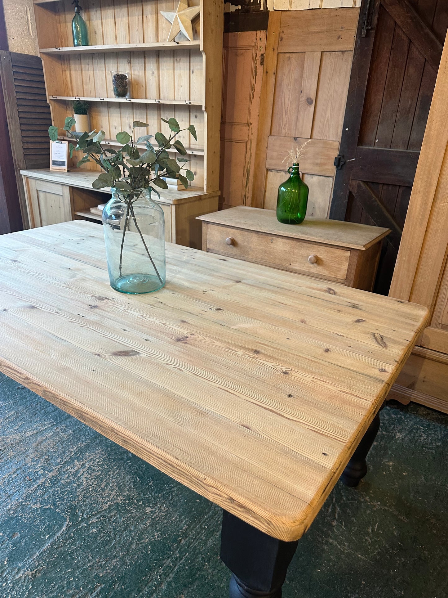 Rustic farmhouse table 8 seater