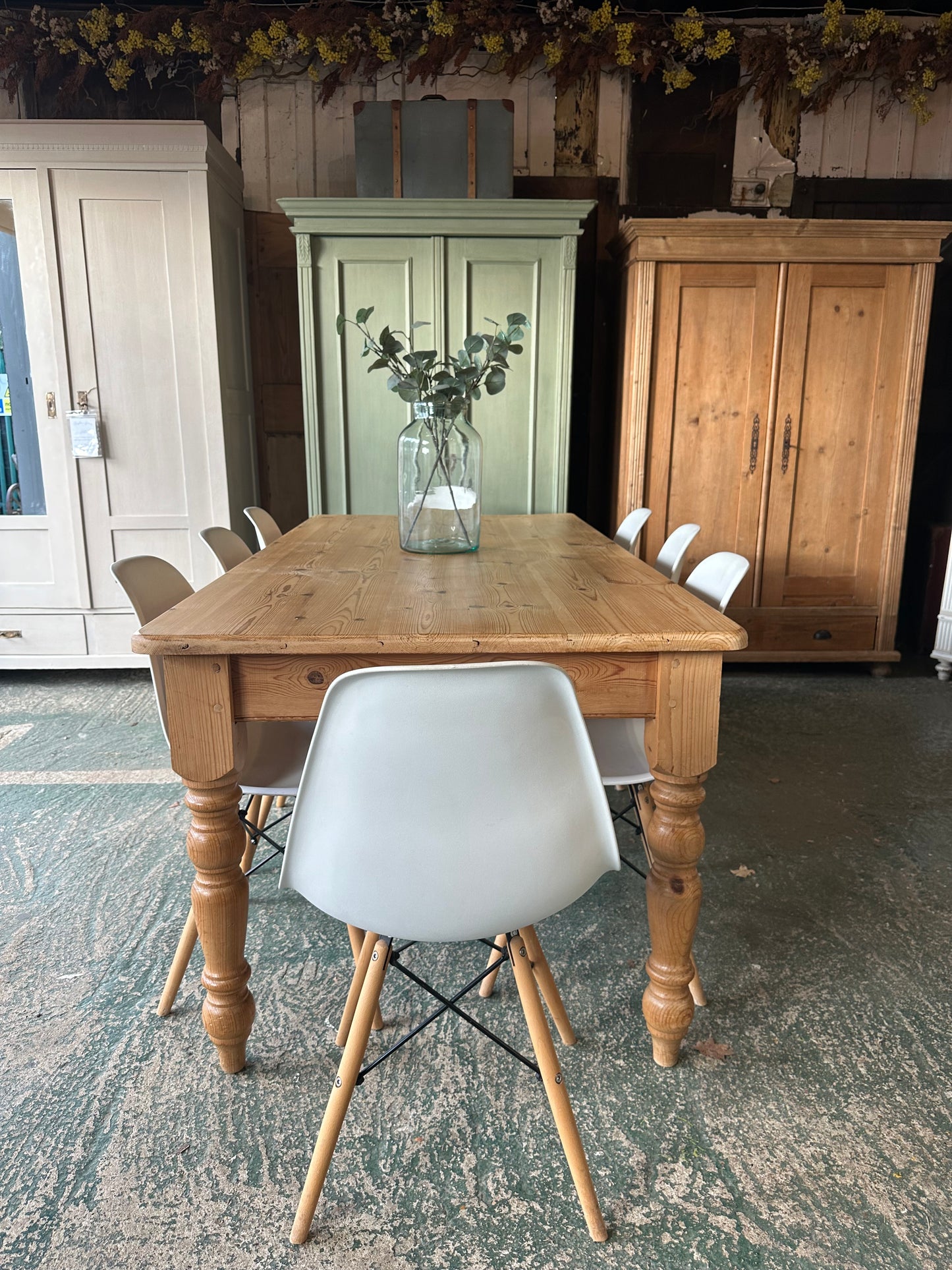 Rustic farmhouse table 8 seater