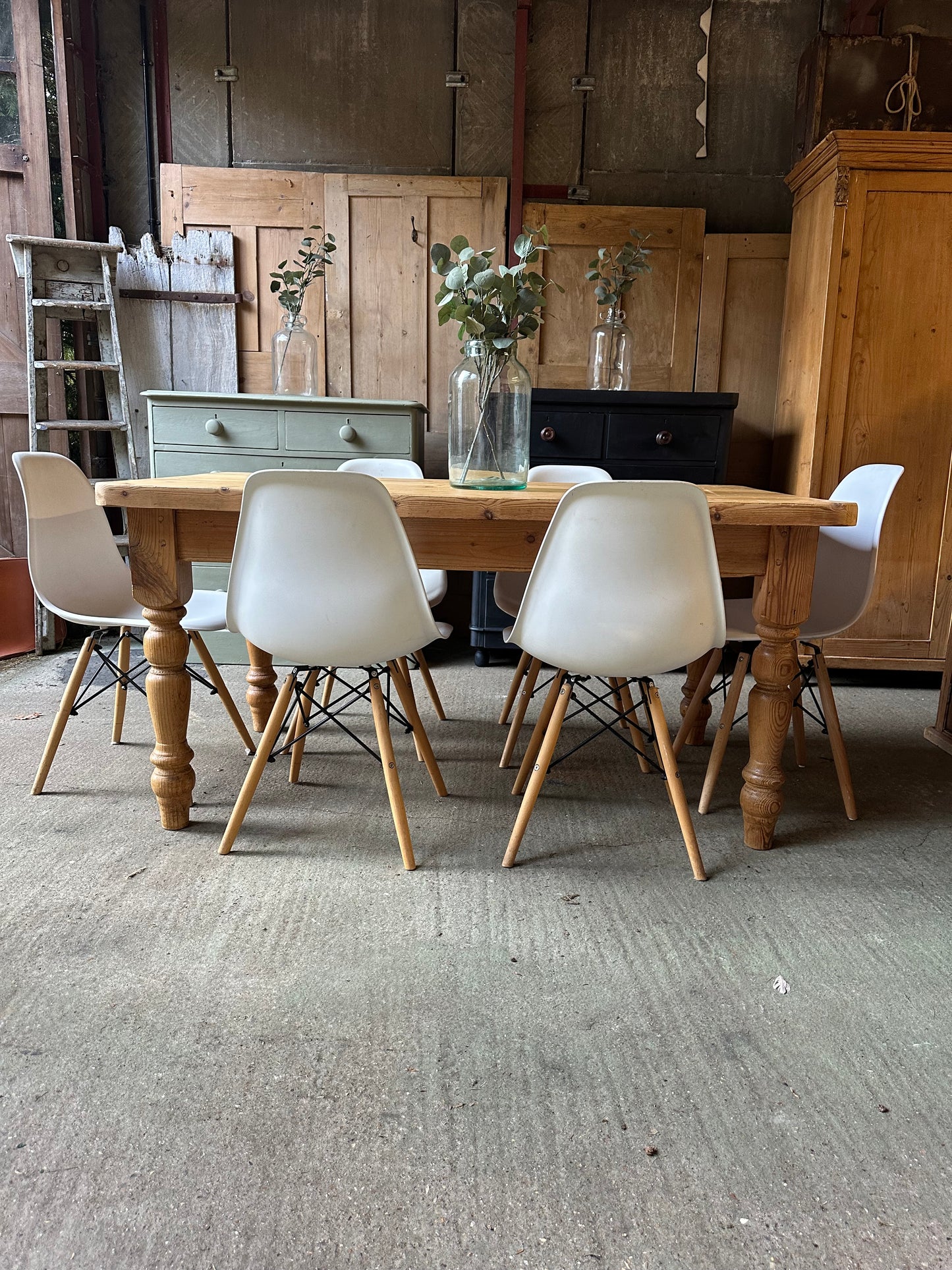 Farmhouse table 6 seater