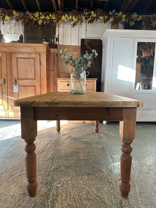 Rustic farmhouse table 8 seater