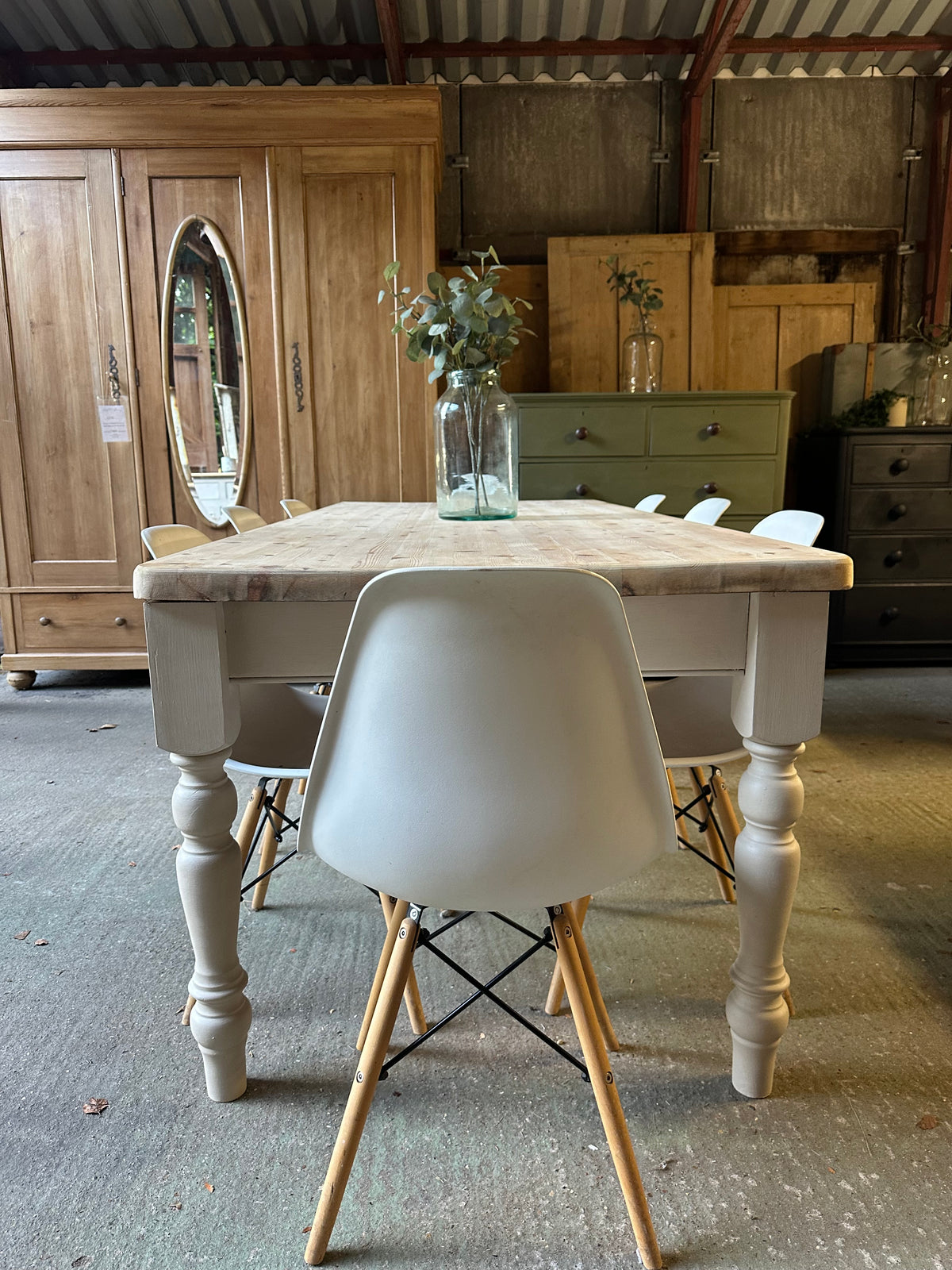 Farmhouse table large 8 seater