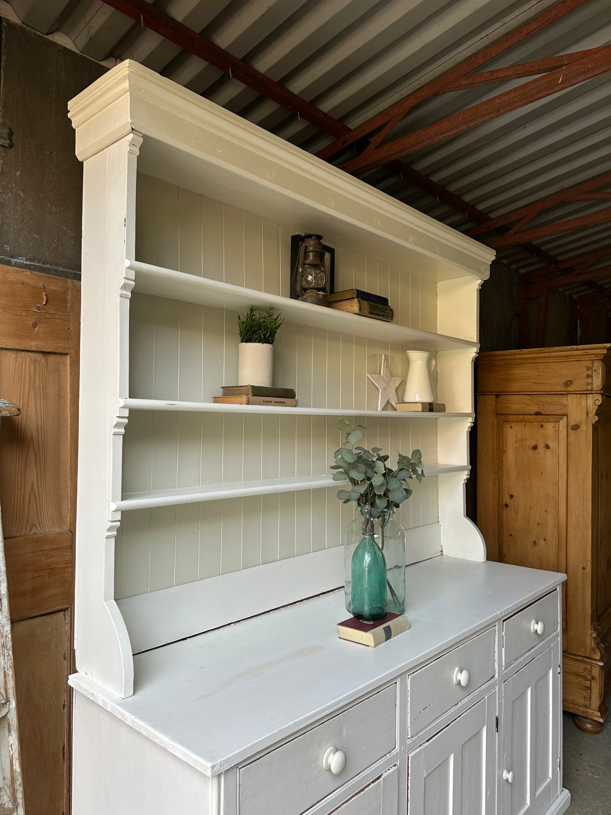 Vintage dresser