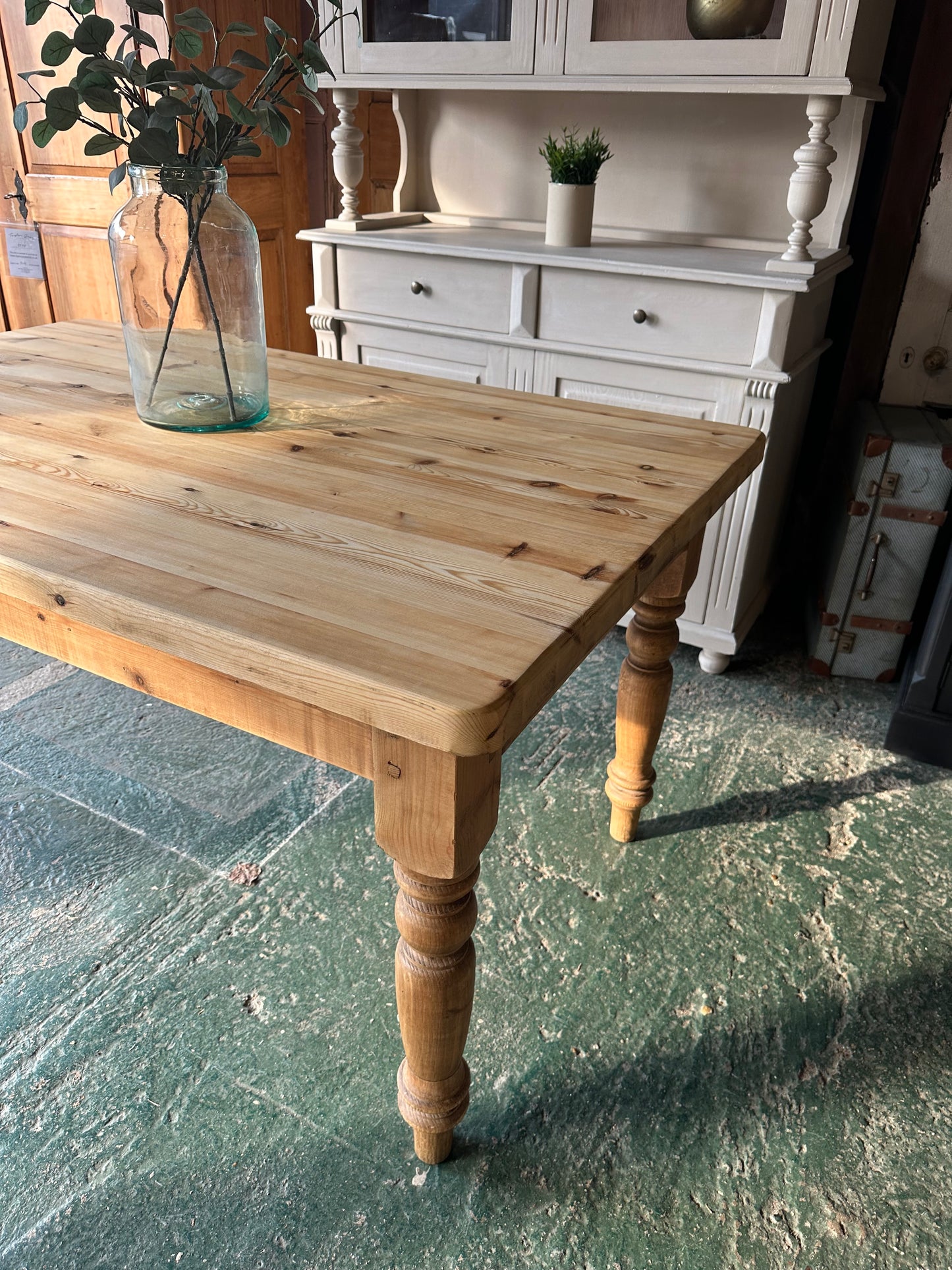 Rustic farmhouse table 6 seater