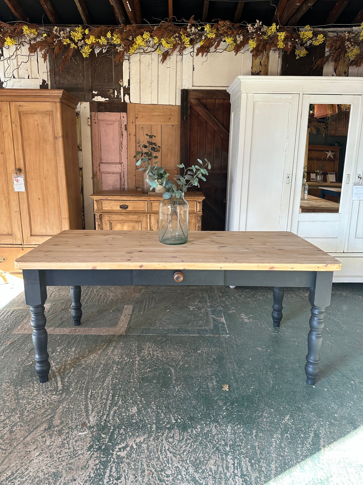 Rustic farmhouse table 8 seater