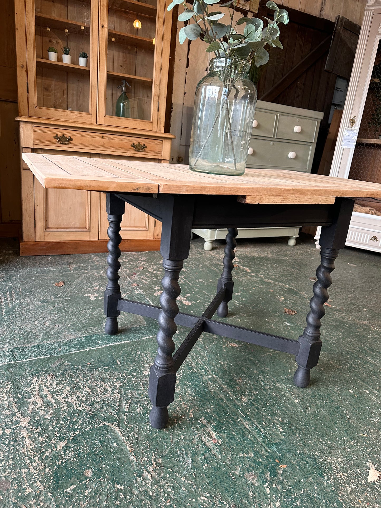 Rustic oak barley twist draw leaf table 4 seater