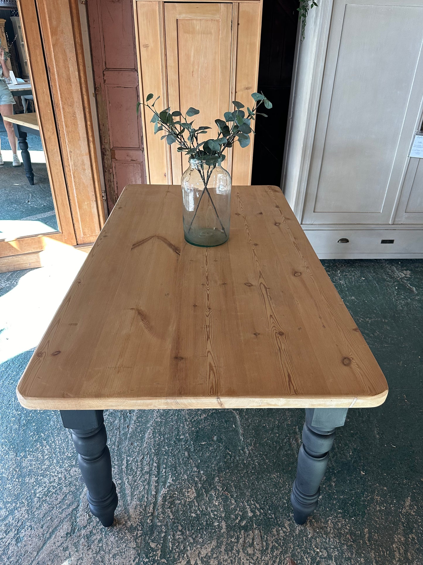 Rustic farmhouse table large 6 seater