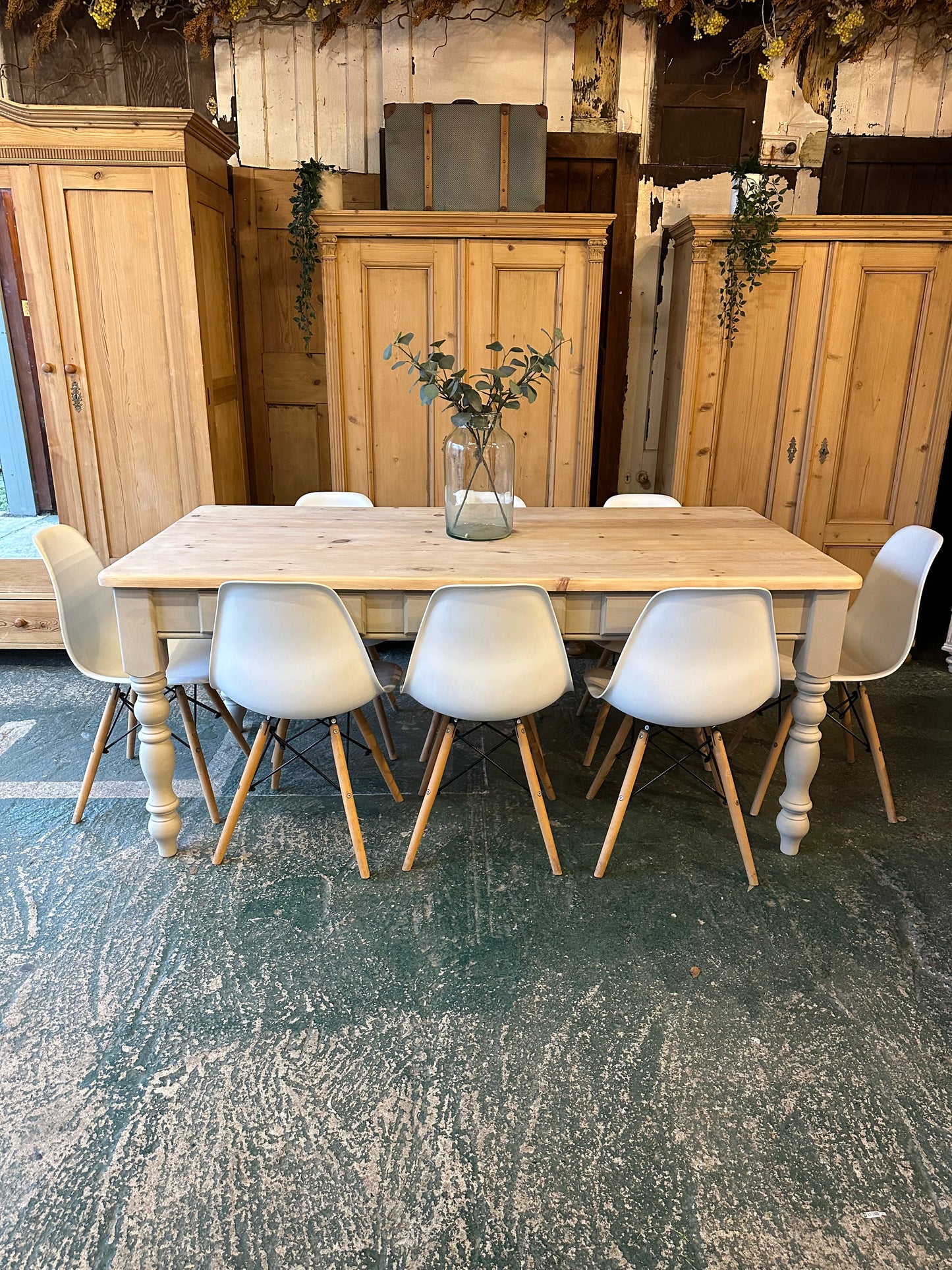 Rustic farmhouse table 8 seater