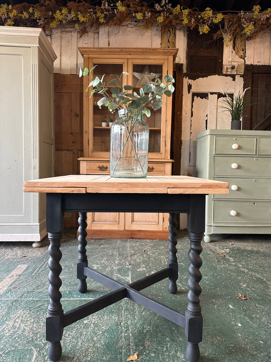 Rustic oak barley twist draw leaf table 4 seater