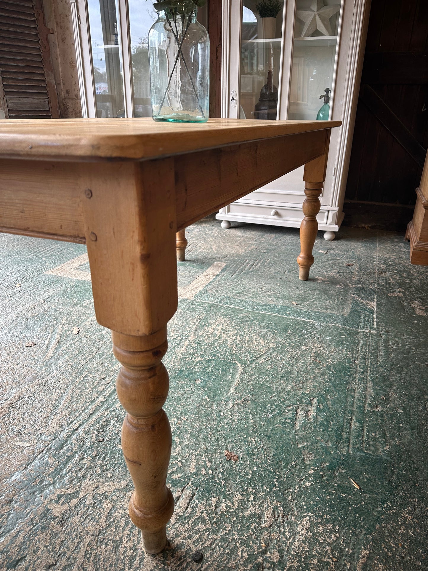 Rustic farmhouse table 8 seater