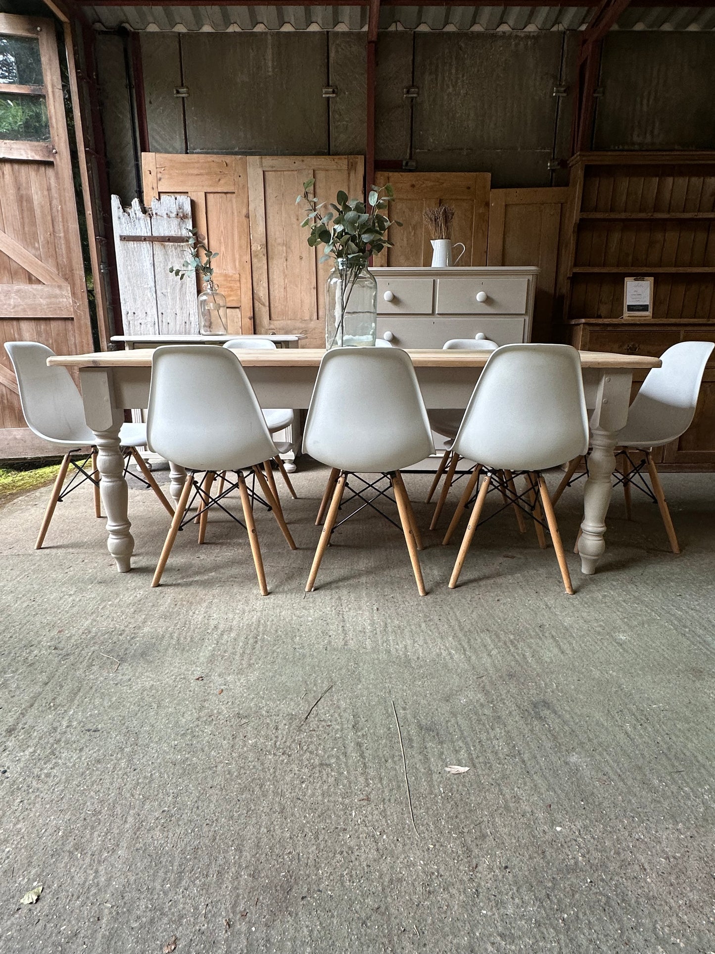 Farmhouse table 8 seater