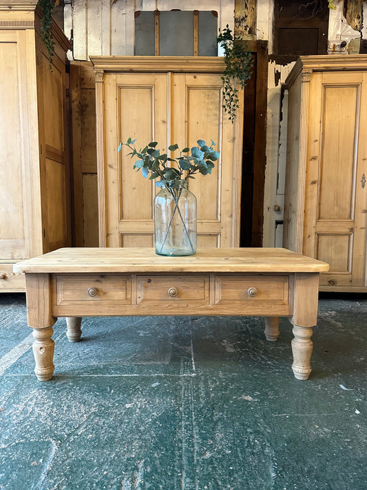 Rustic farmhouse coffee table