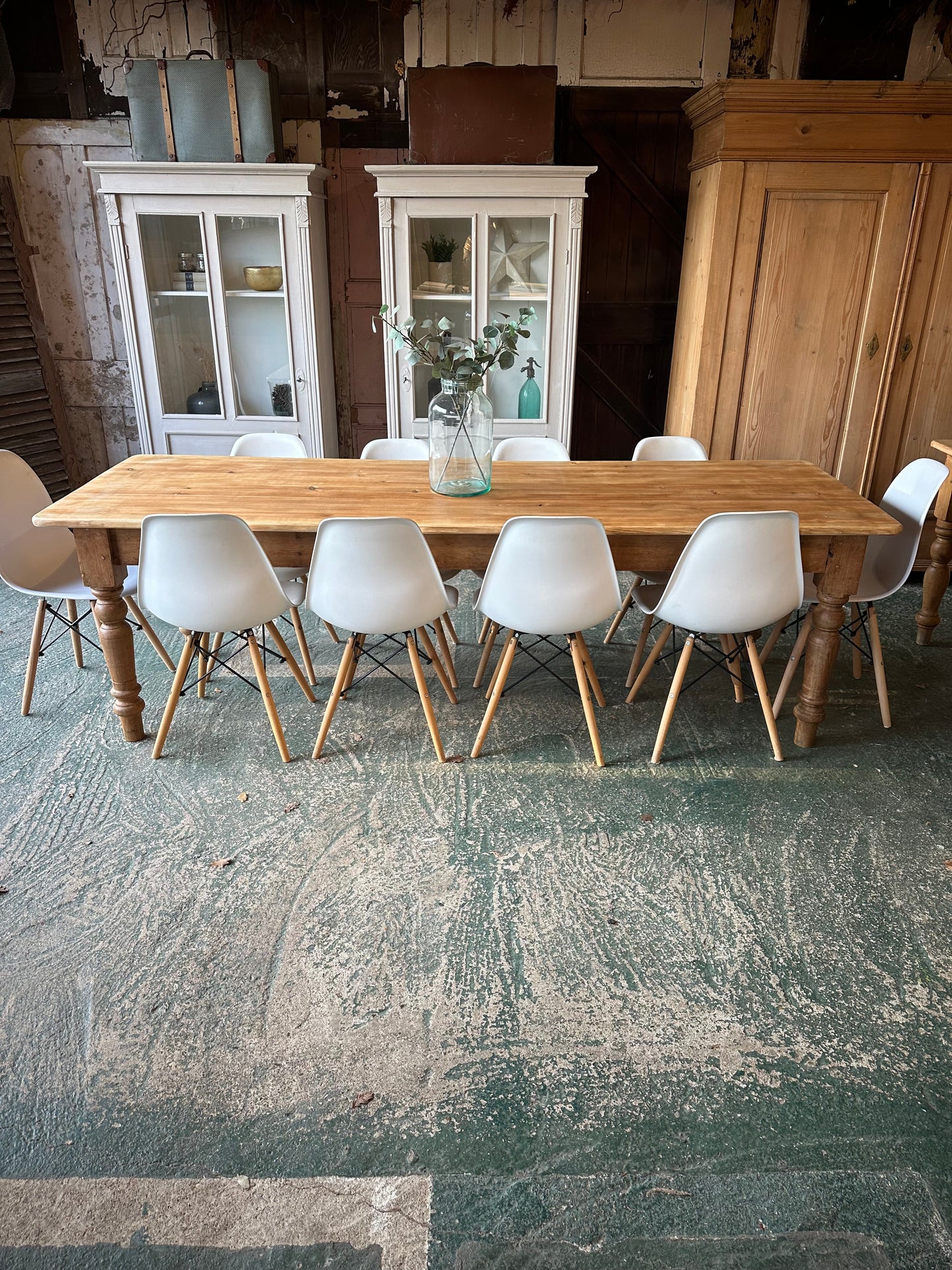 Rustic farmhouse table 10 seater