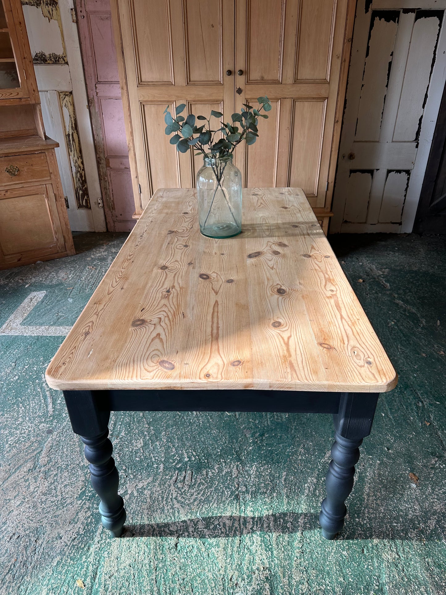 Rustic farmhouse table 8 seater