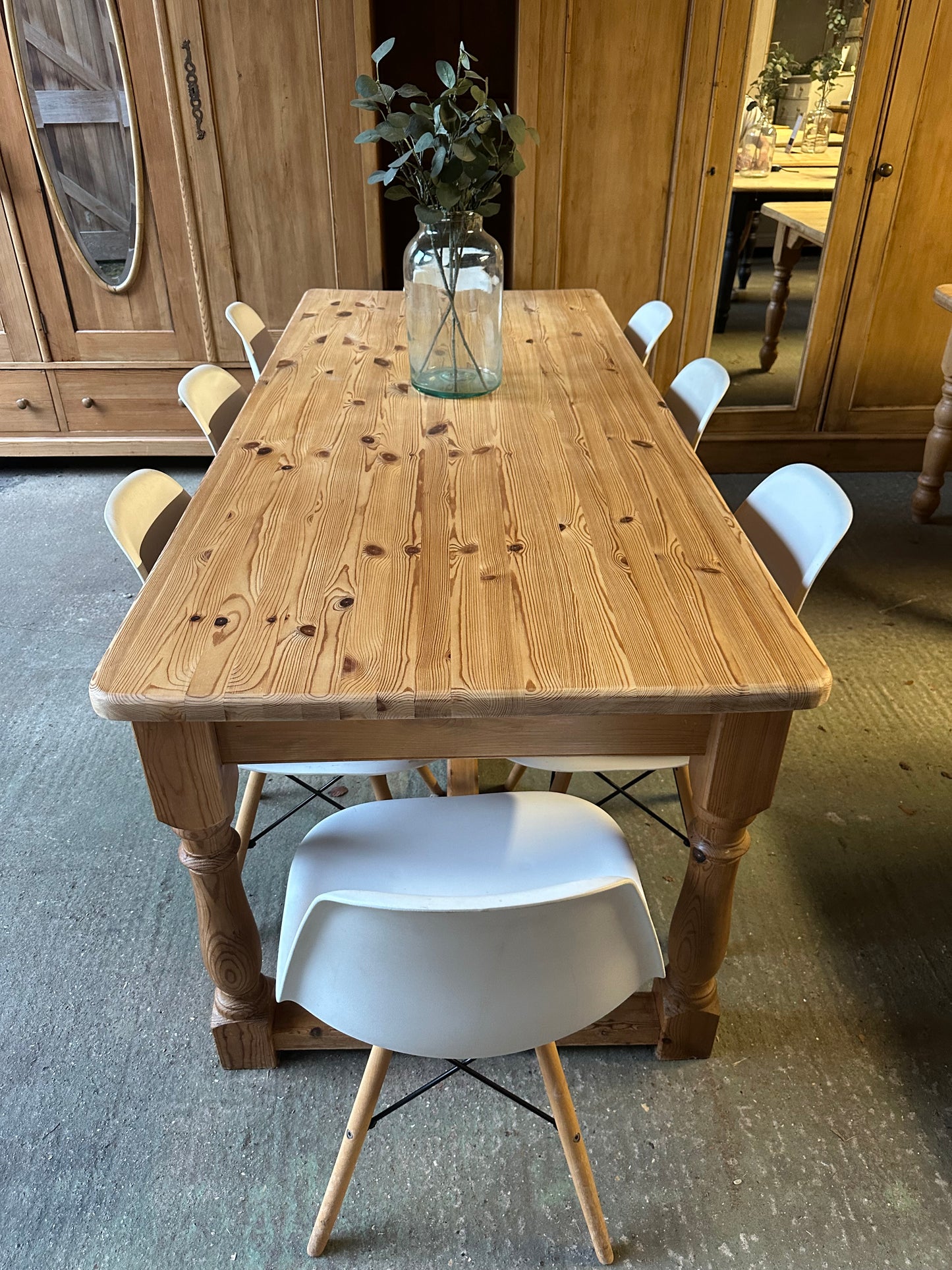Farmhouse table large 8 seater