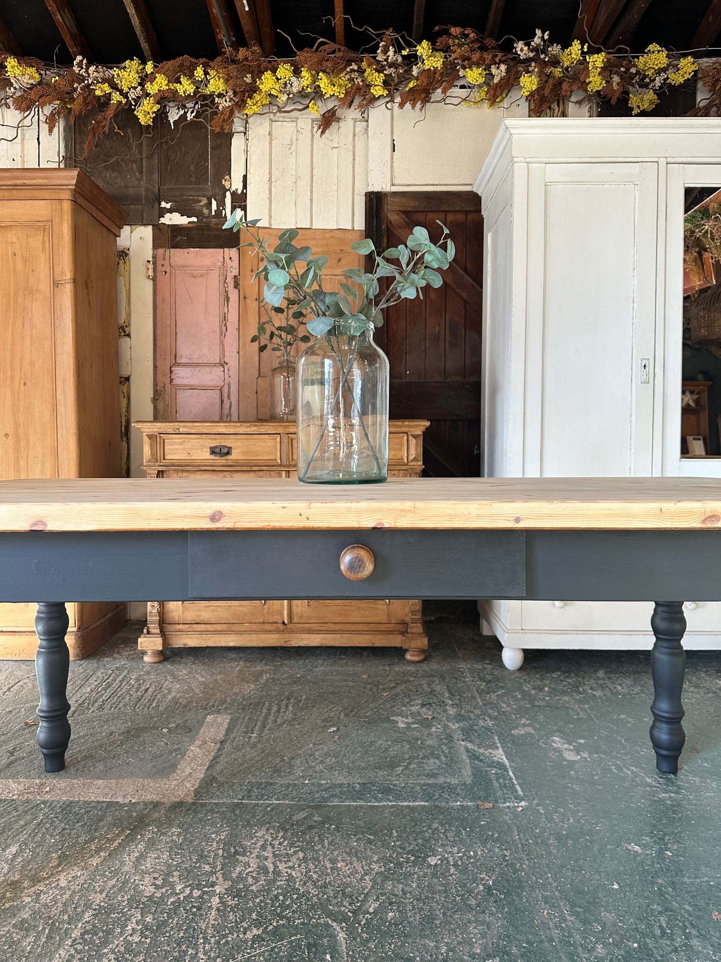 Rustic farmhouse table 8 seater