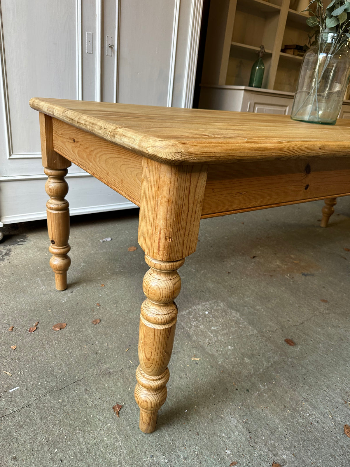 Farmhouse table large 8 seater
