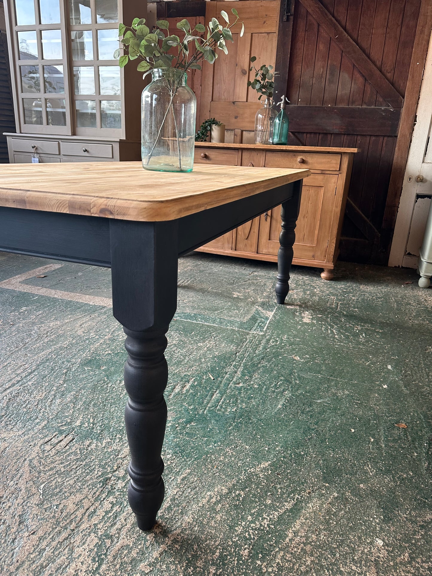 Rustic farmhouse table 8 seater