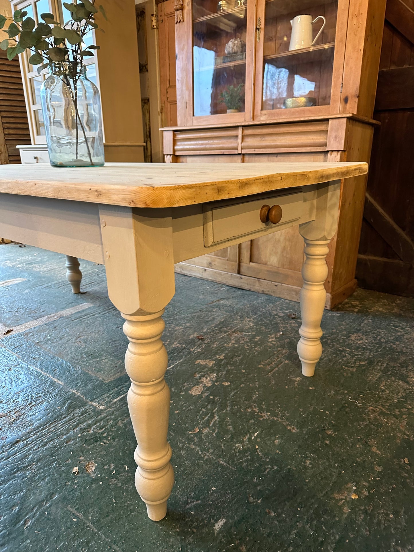 Rustic farmhouse table 8 seater