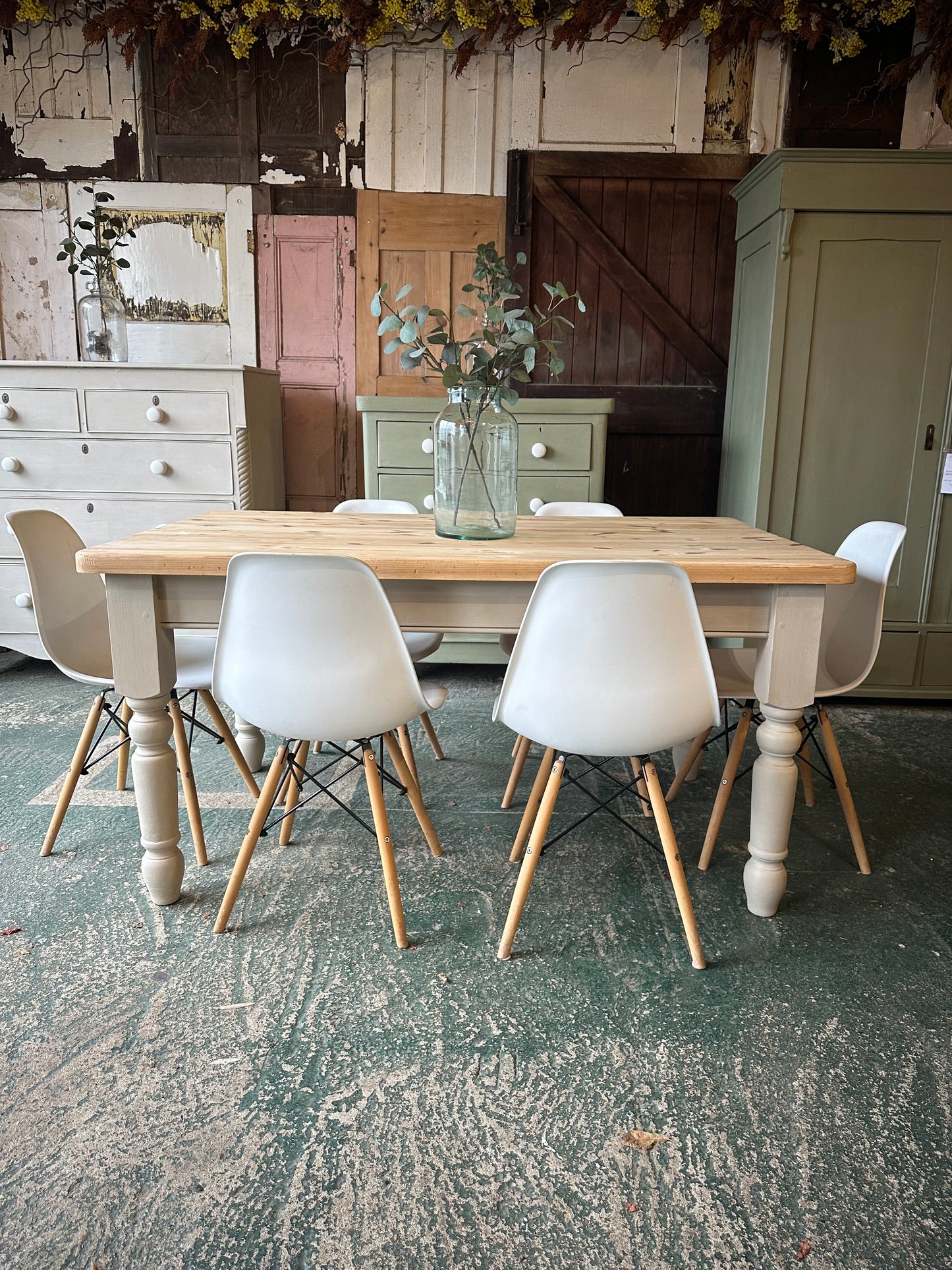 Rustic farmhouse table 6 seater