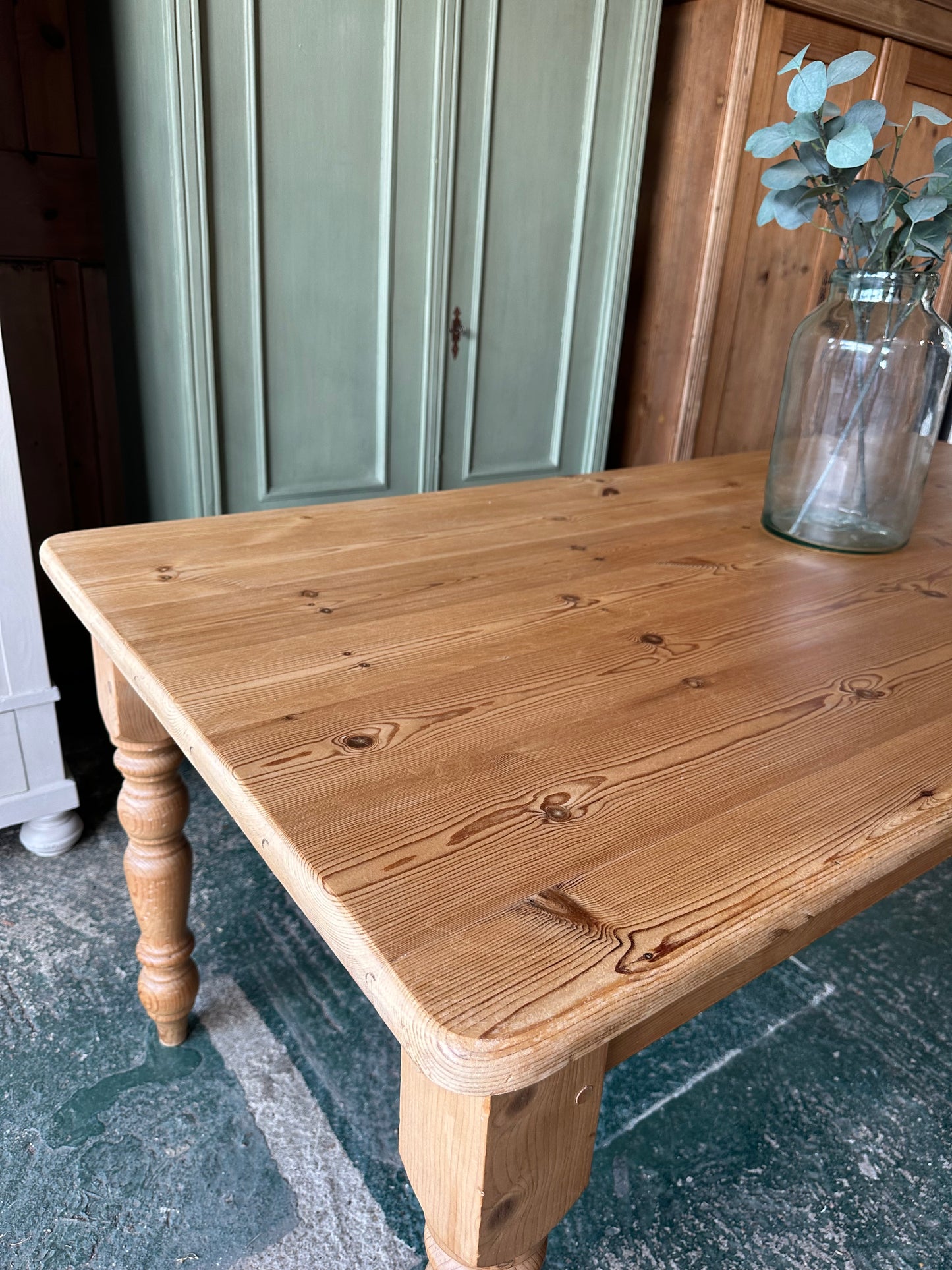 Rustic farmhouse table 8 seater