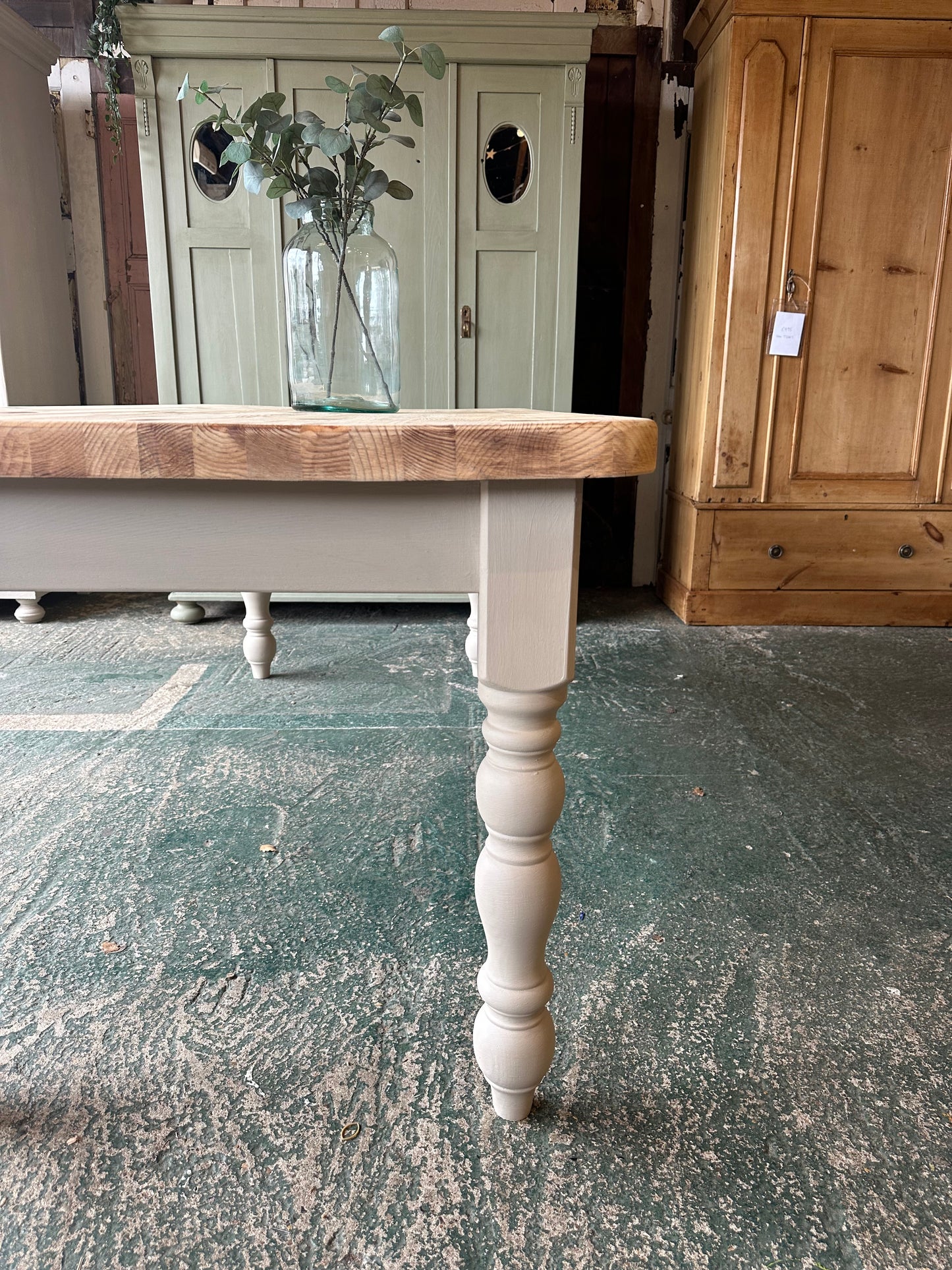 Farmhouse table 8 seater