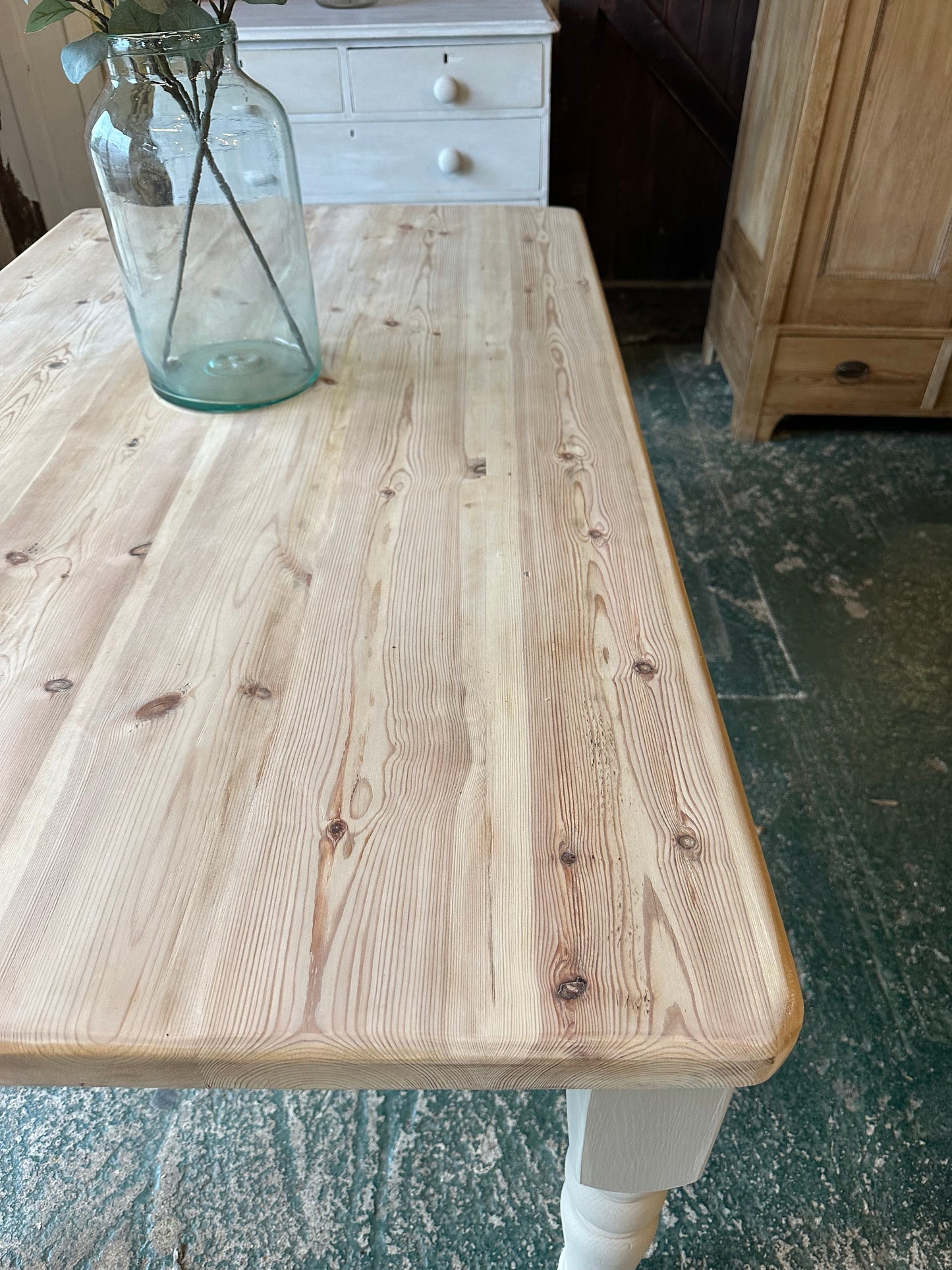 Rustic farmhouse table 6 seater