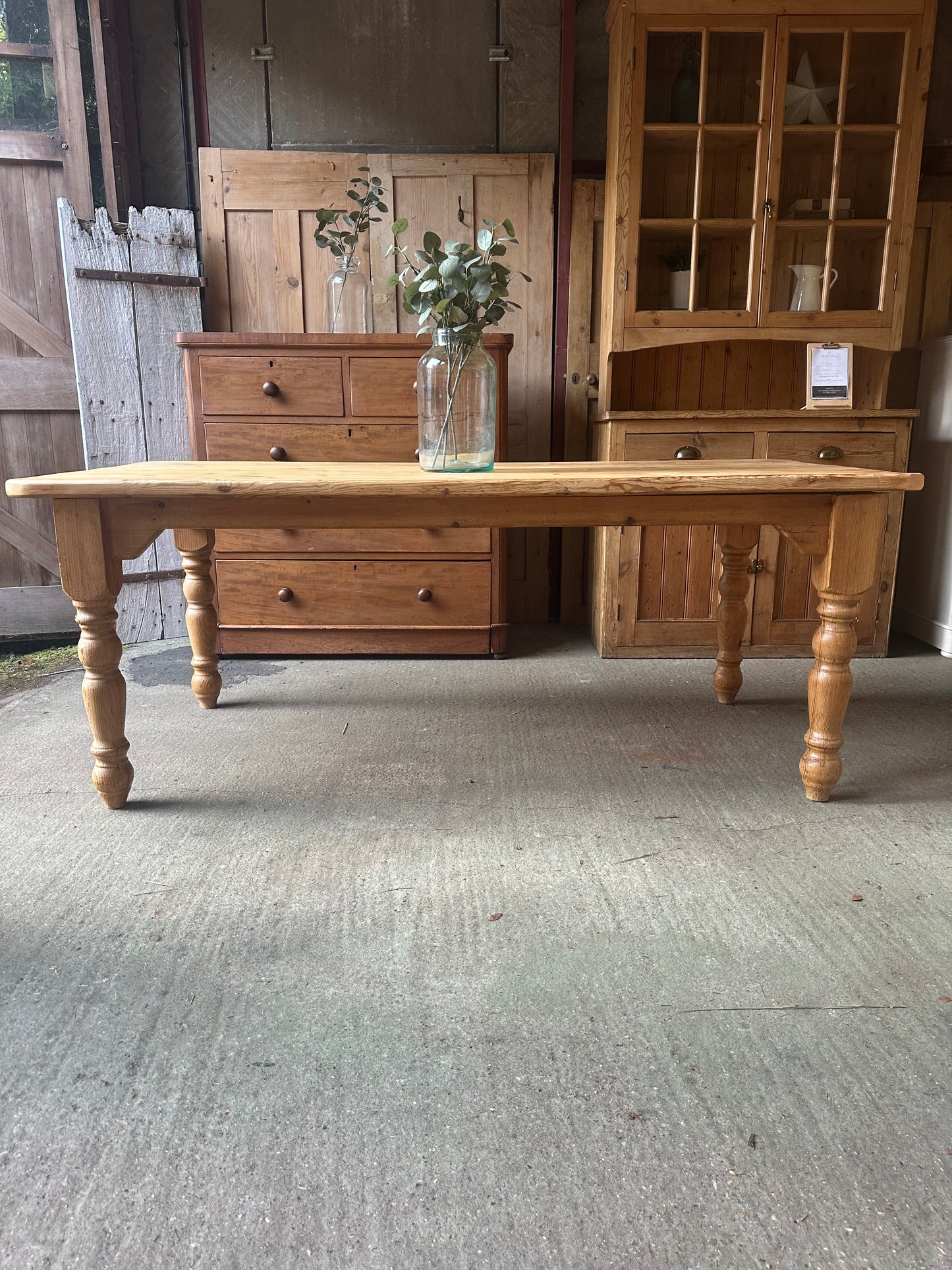 Farmhouse table 8 seater
