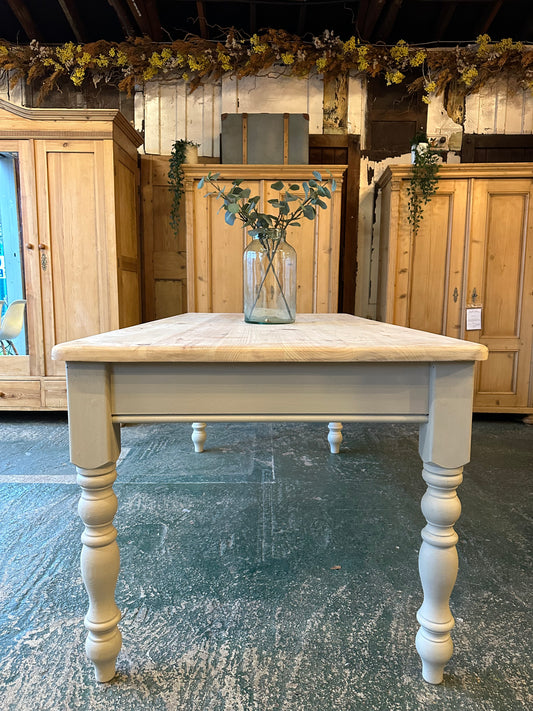 Rustic farmhouse table 8 seater