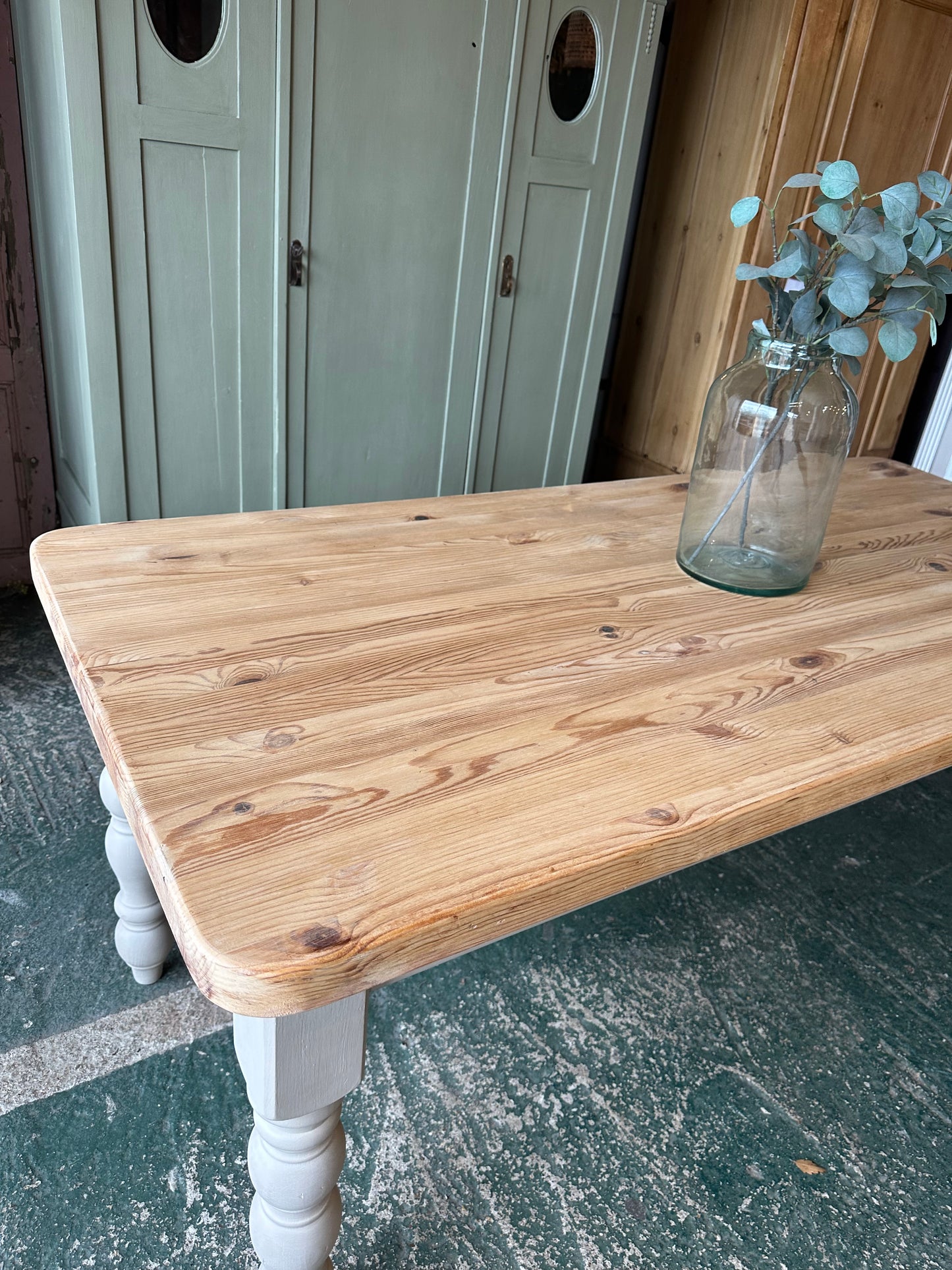 Farmhouse table 8 seater