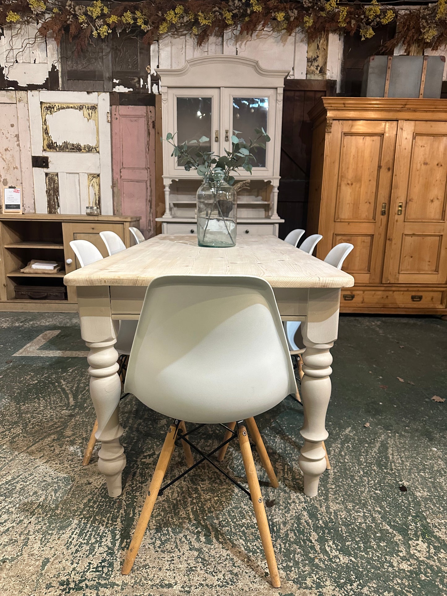 Farmhouse table 8 seater