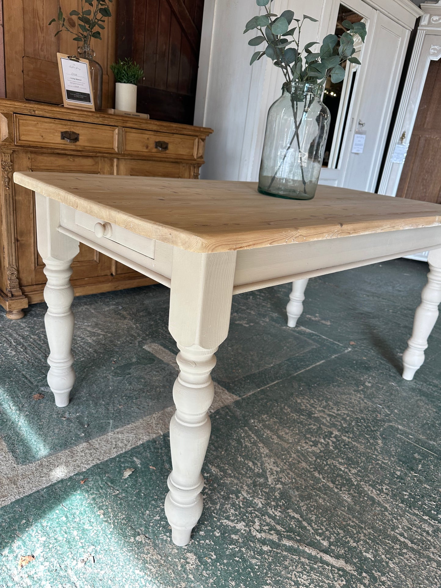Rustic farmhouse table 6 seater